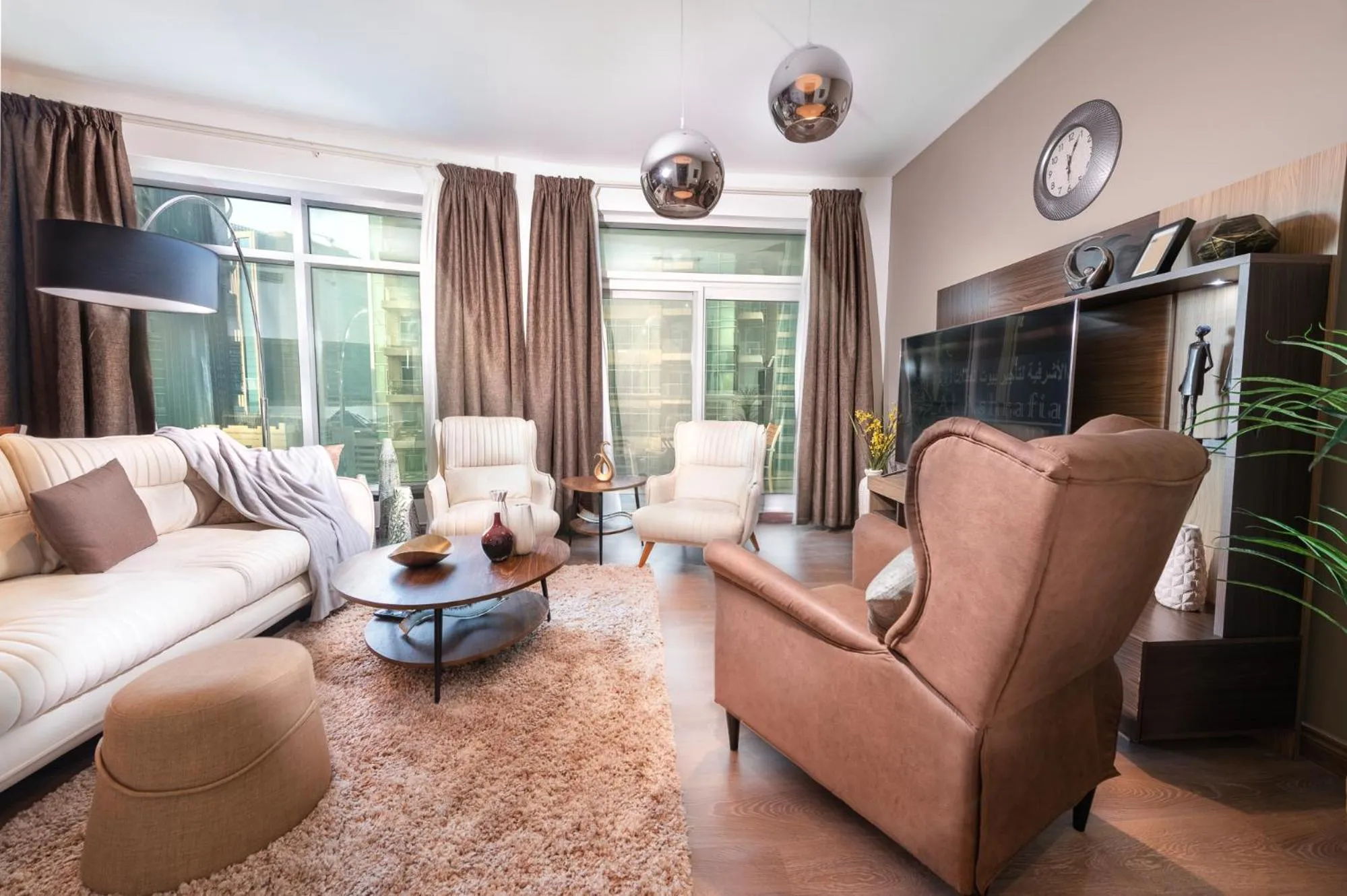 Seating area in OSKENA Vacation Homes -The Lofts Boulevard Downtown