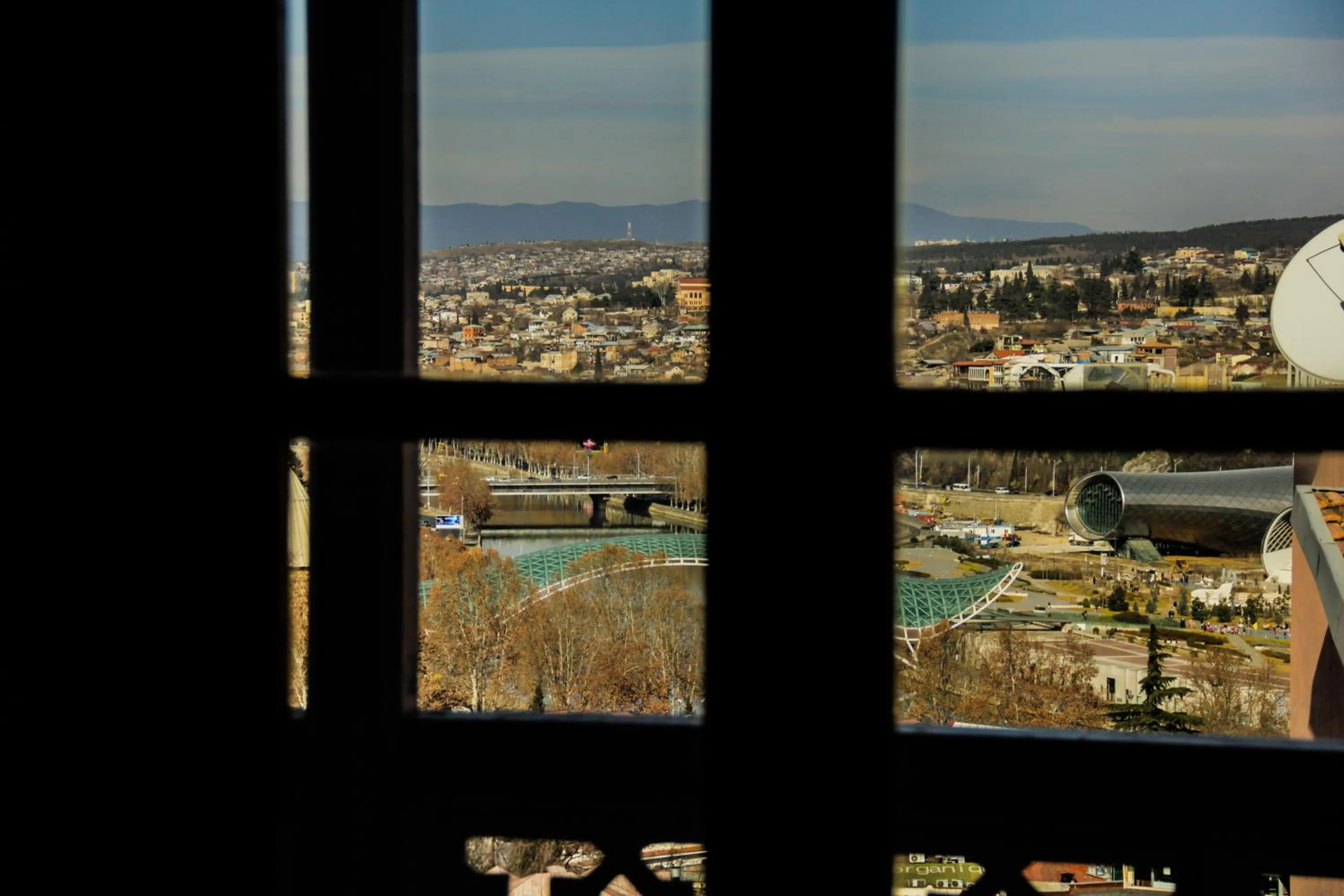 Day in Hotel at Gomi 19