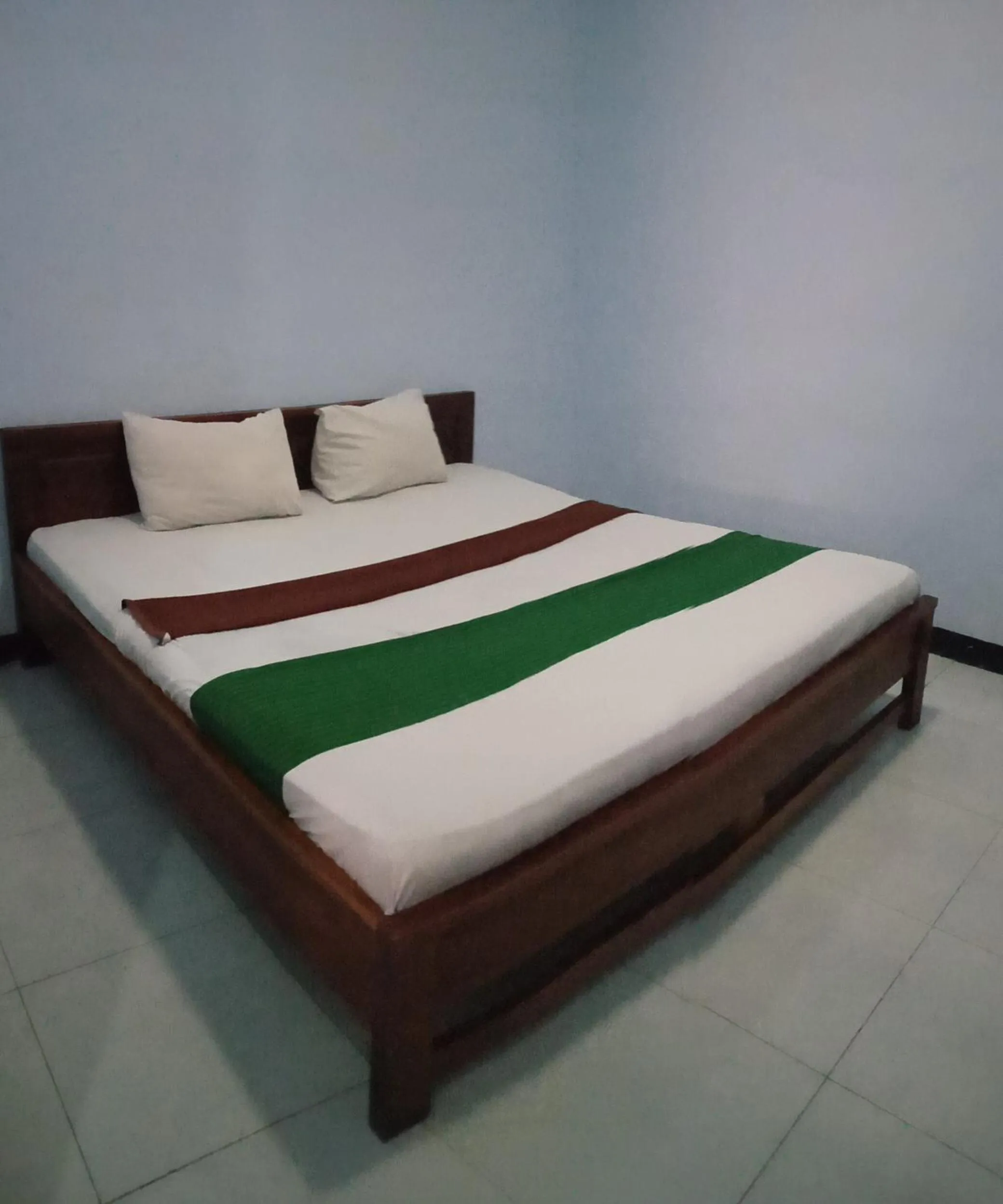 Bed in Hotel Ilhami Blitar