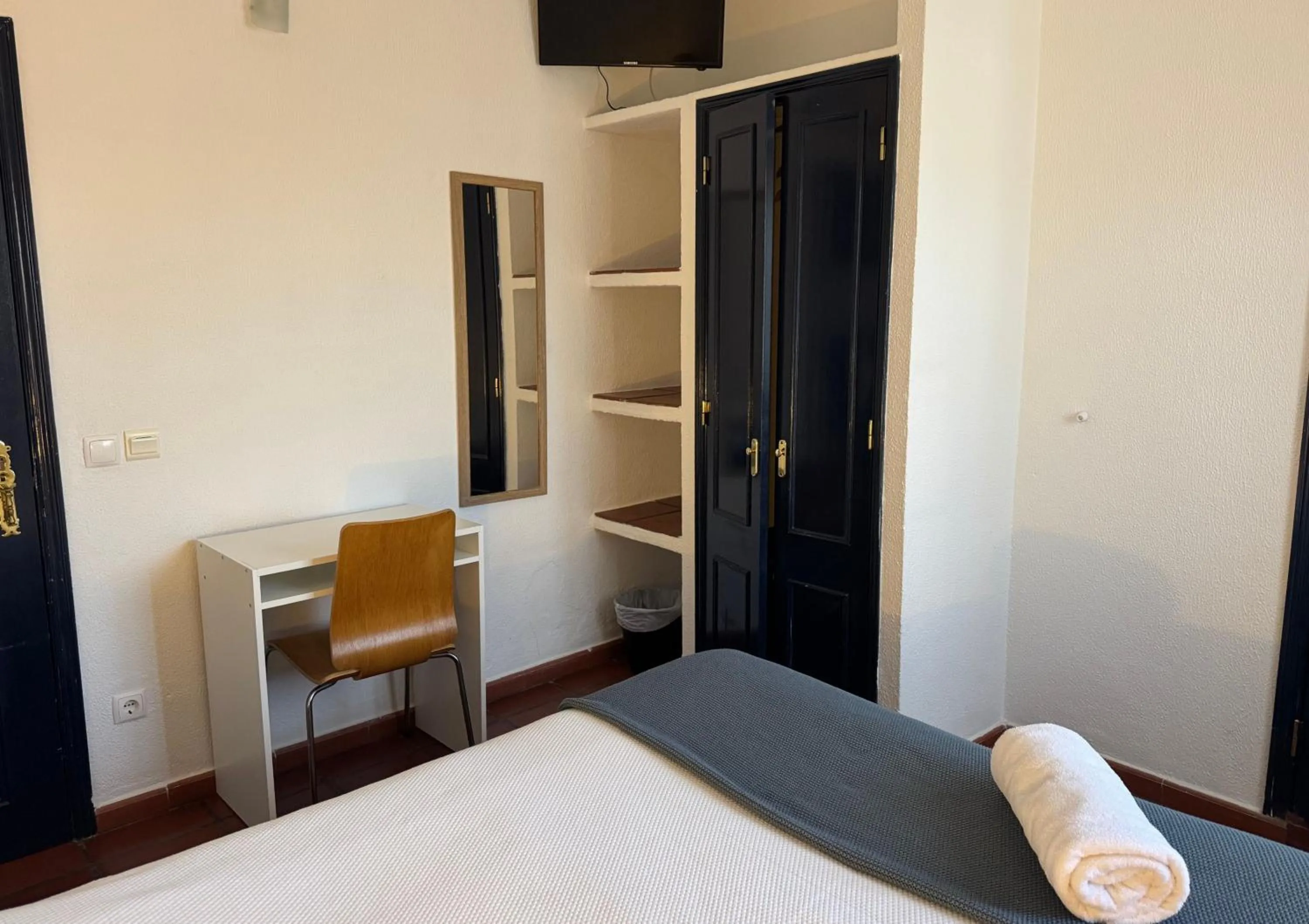 TV and multimedia, Bed in D'Iberica Alojamento