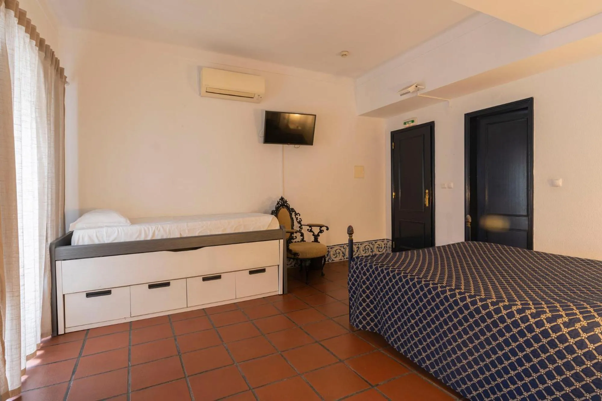 Bed in D'Iberica Alojamento