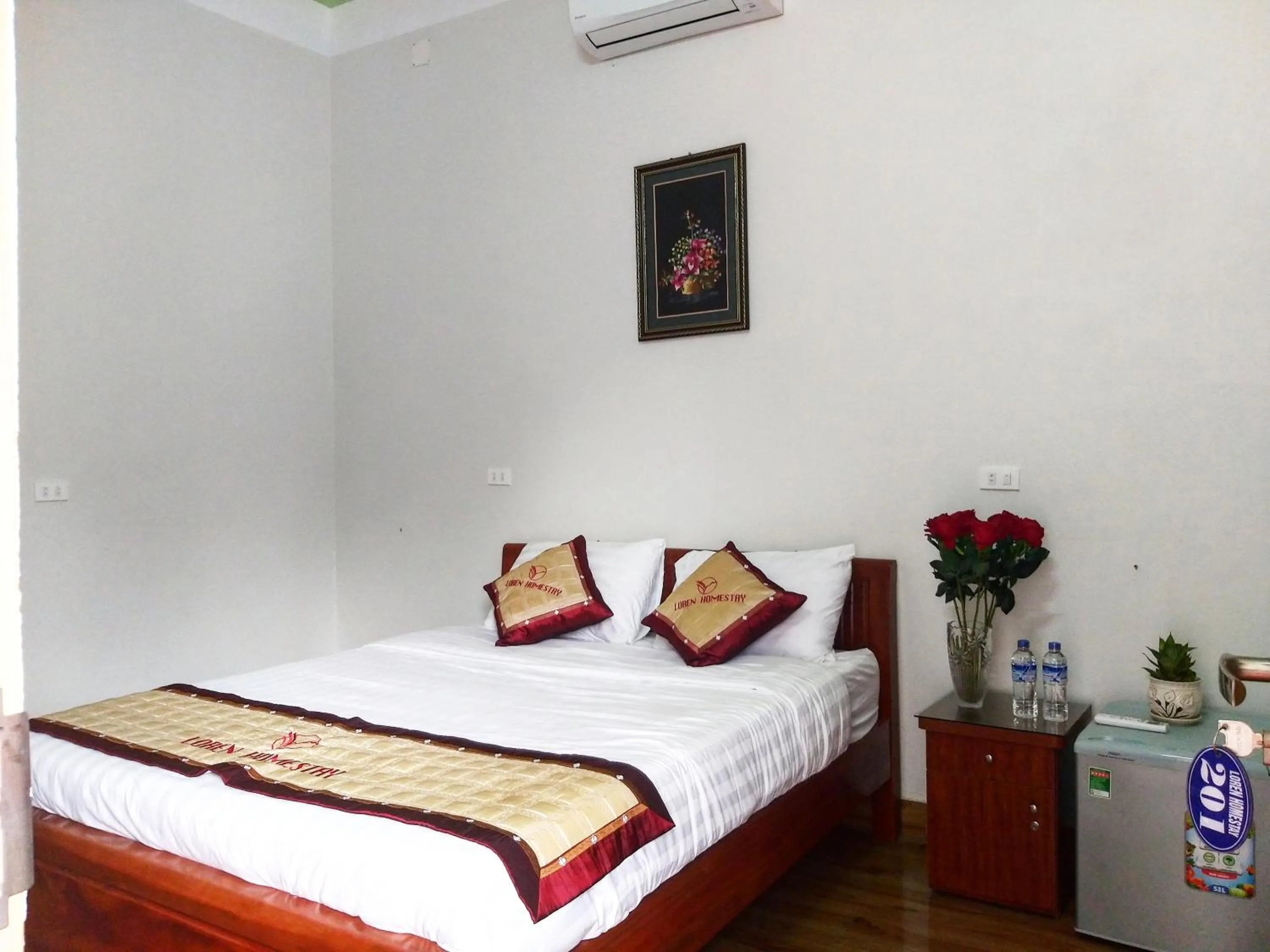 Photo of the whole room, Bed in Loren Homestay