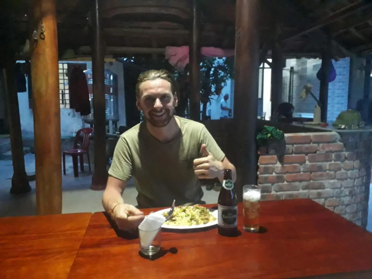 Restaurant/places to eat in Loren Homestay