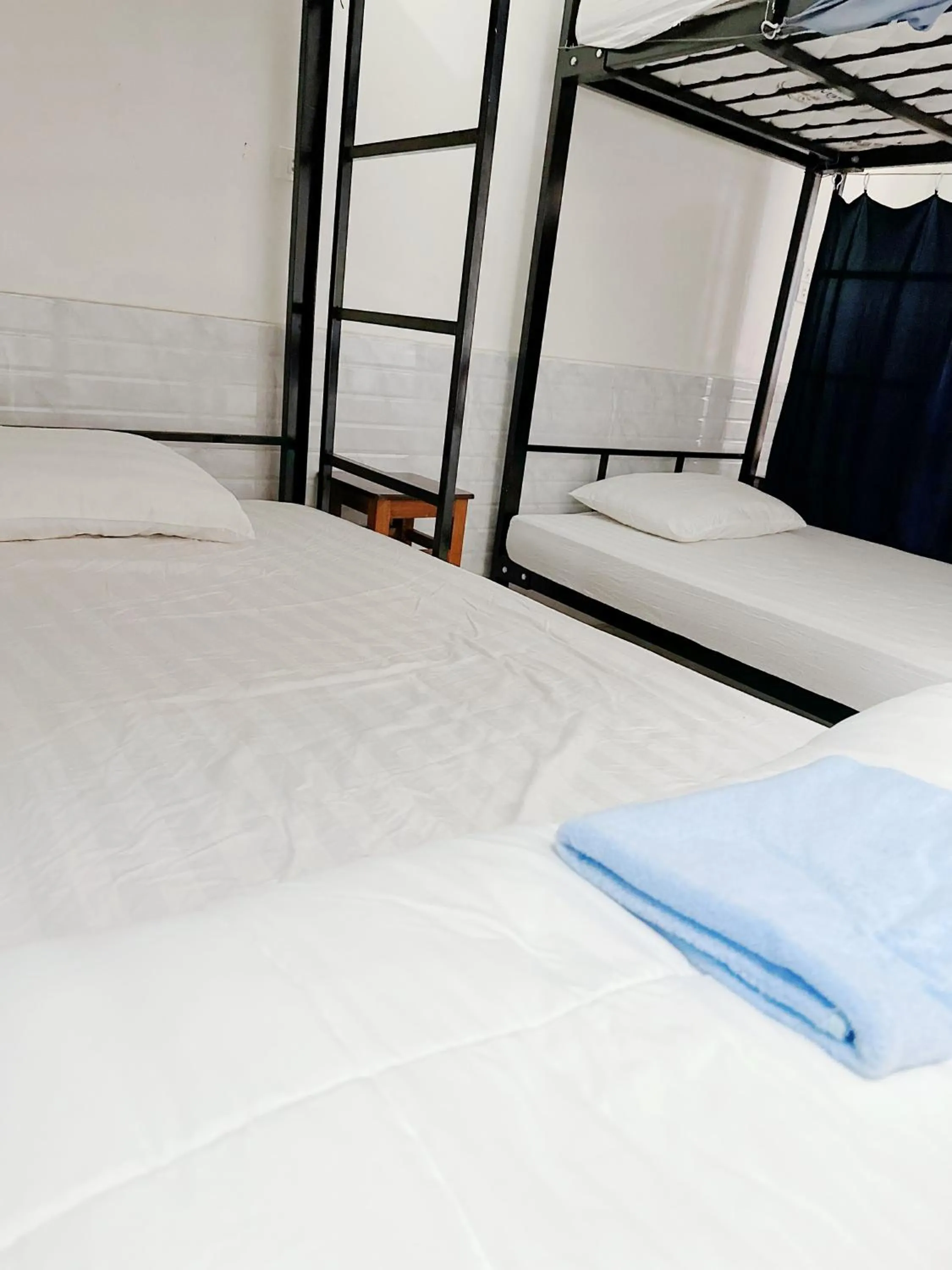 bunk bed, Bed in Loren Homestay
