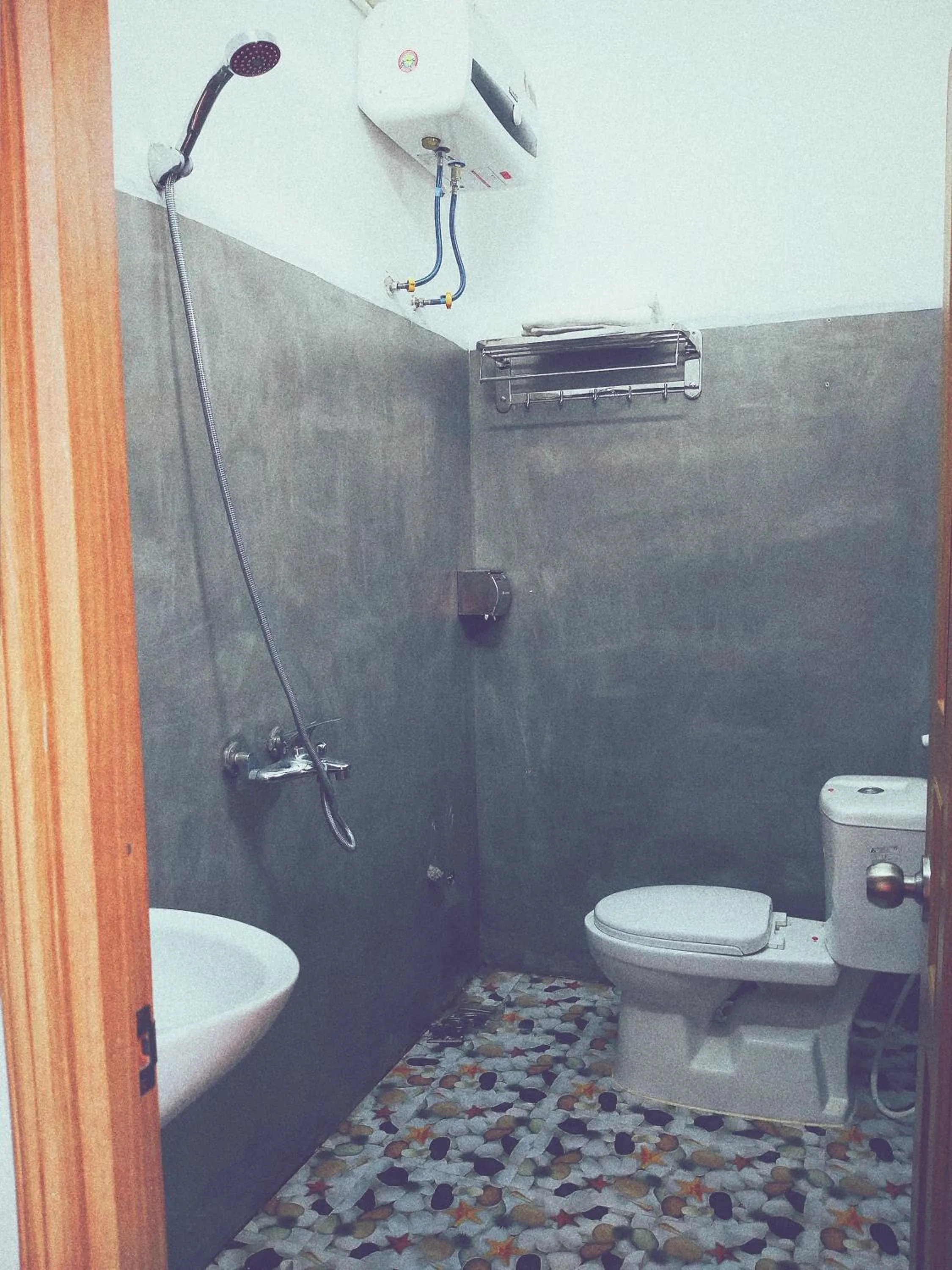 Toilet in Loren Homestay