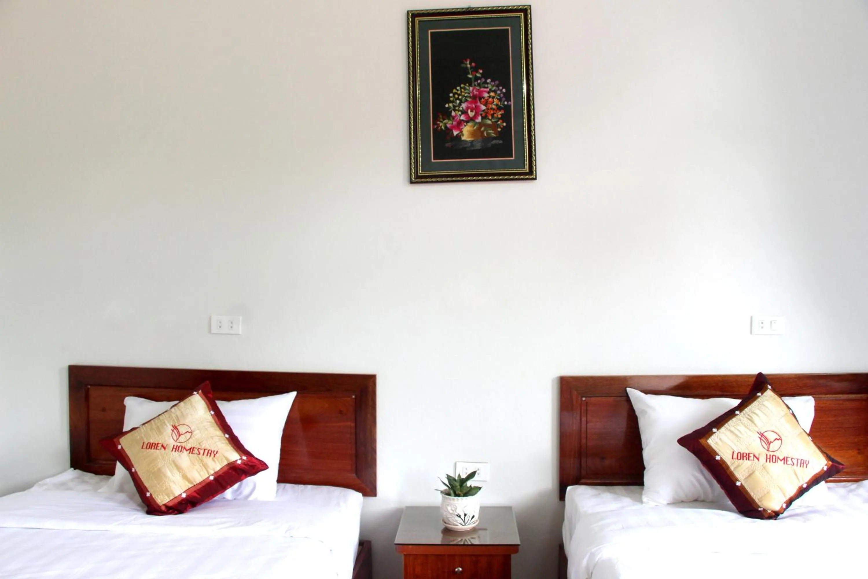 Photo of the whole room, Bed in Loren Homestay