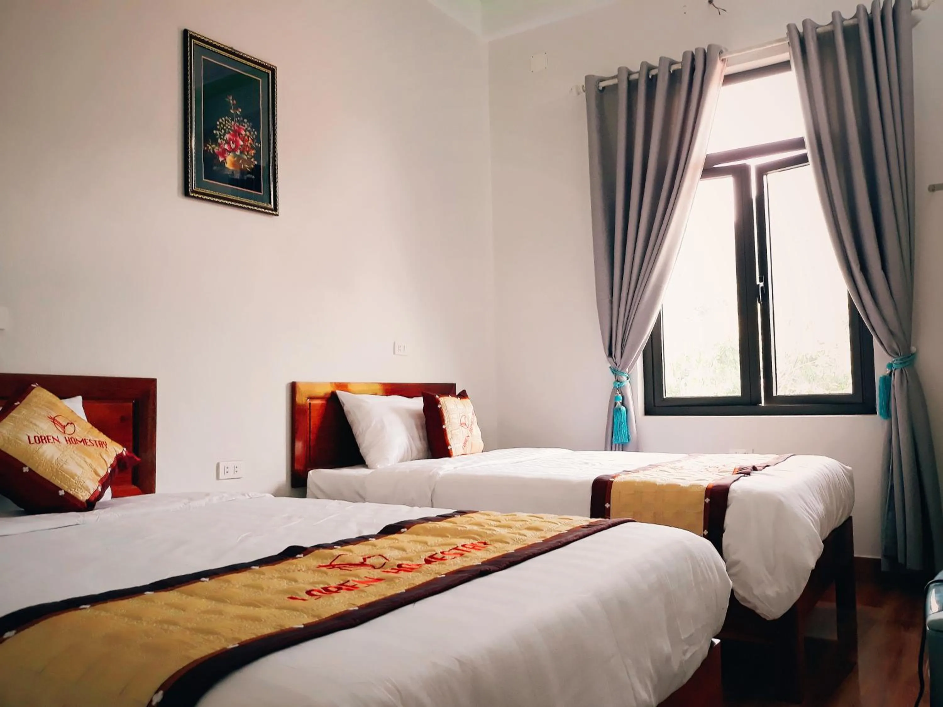 River view, Bed in Loren Homestay
