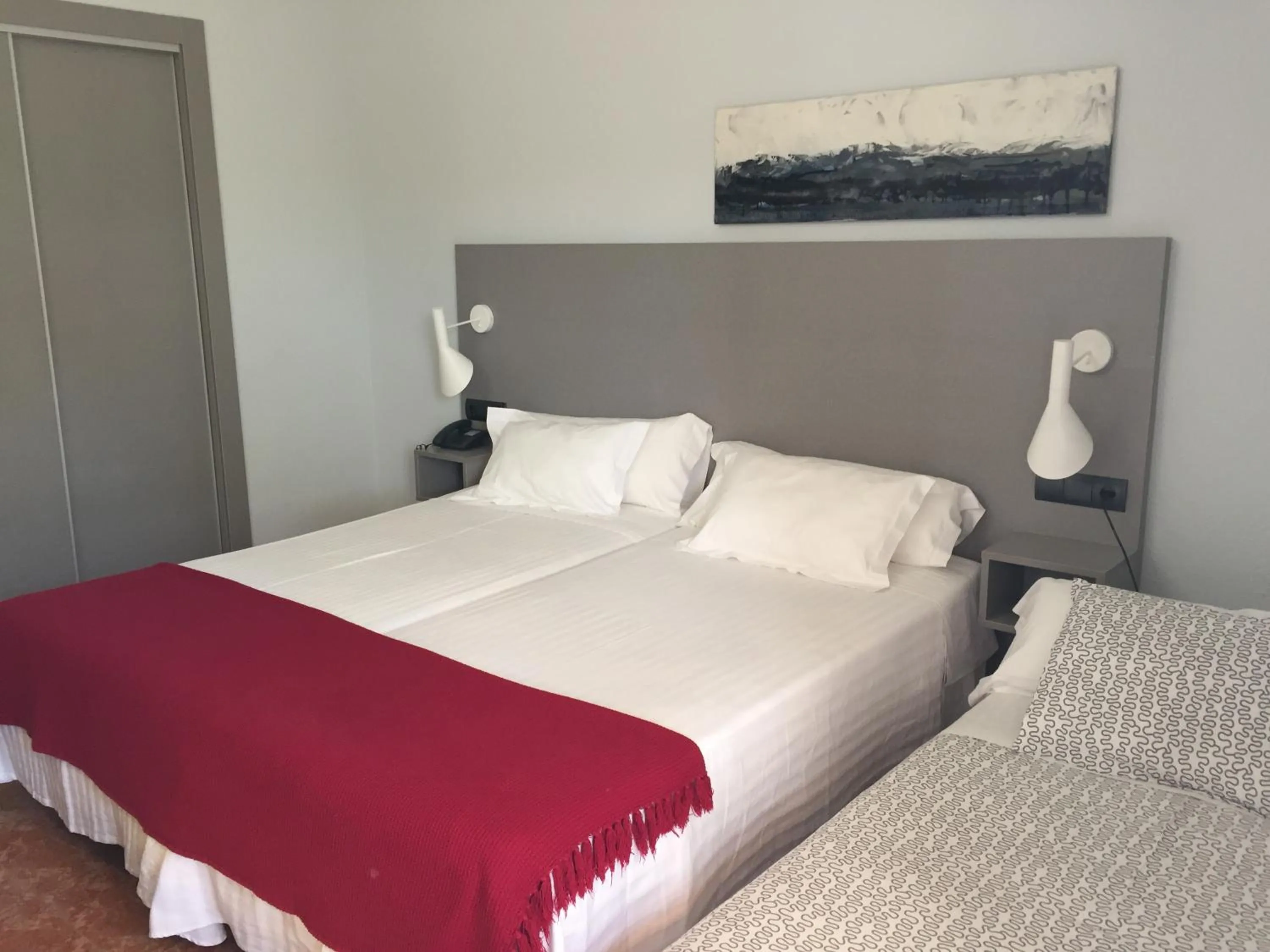 Photo of the whole room, Bed in Hotel Valjunco