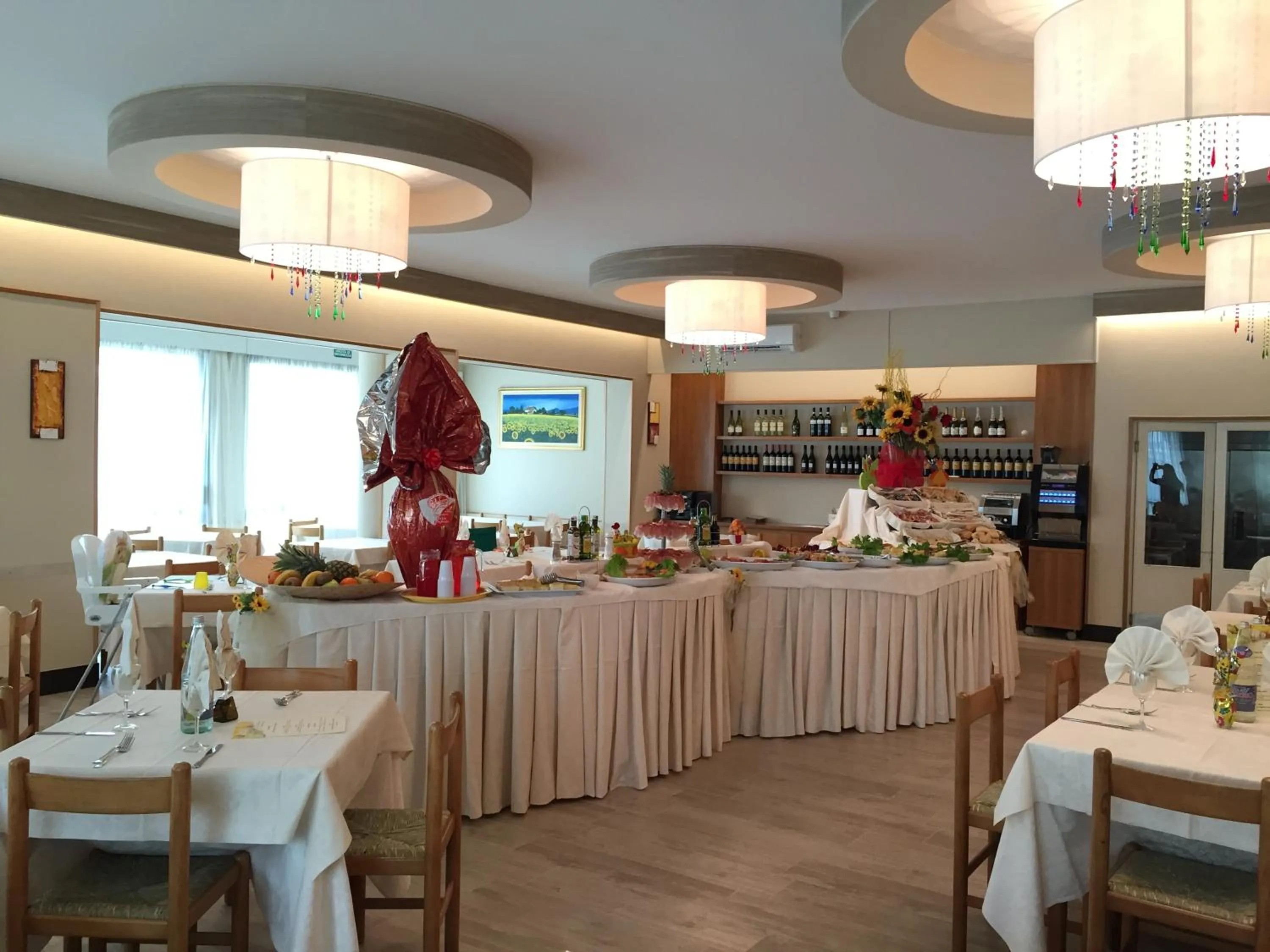 Restaurant/places to eat in Hotel Amico