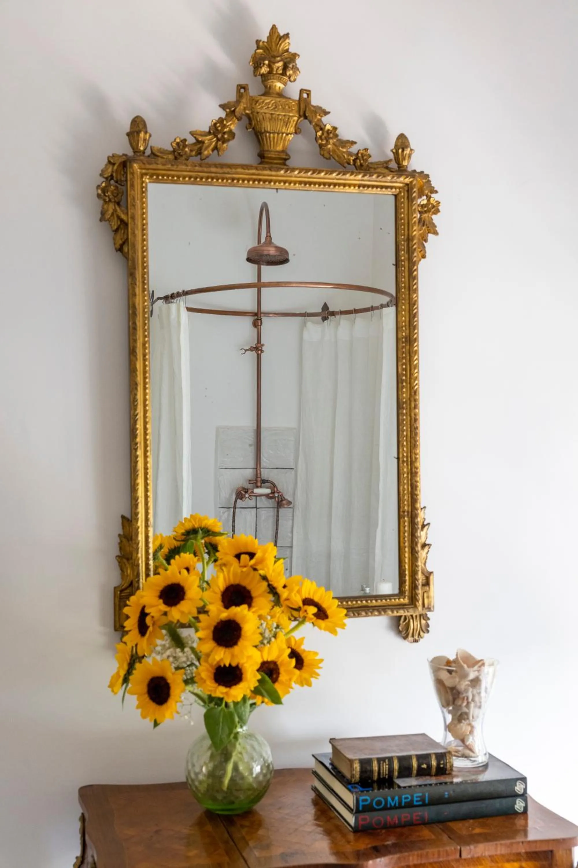 Shower in Villa De Cillis Carafa