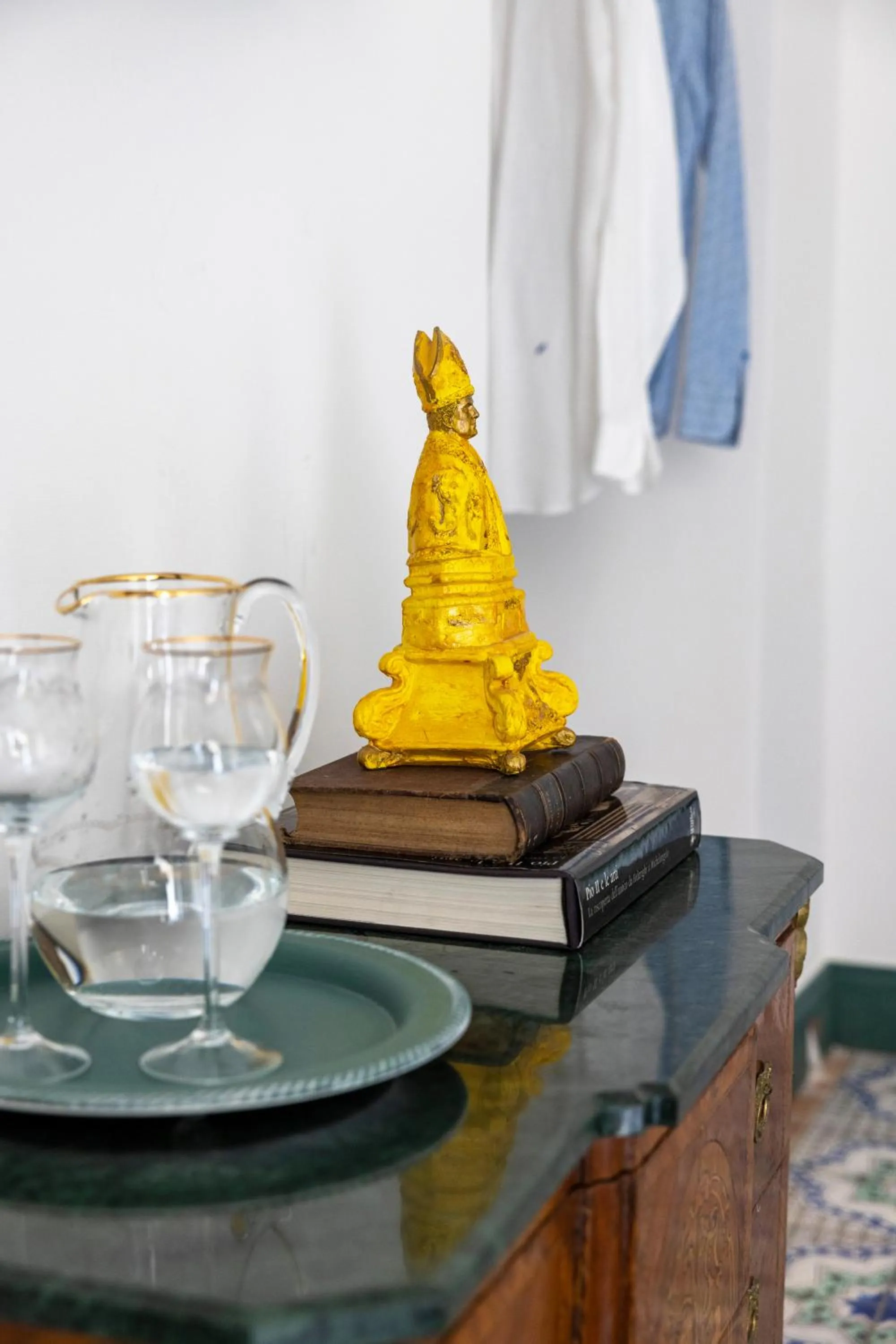 Decorative detail in Villa De Cillis Carafa