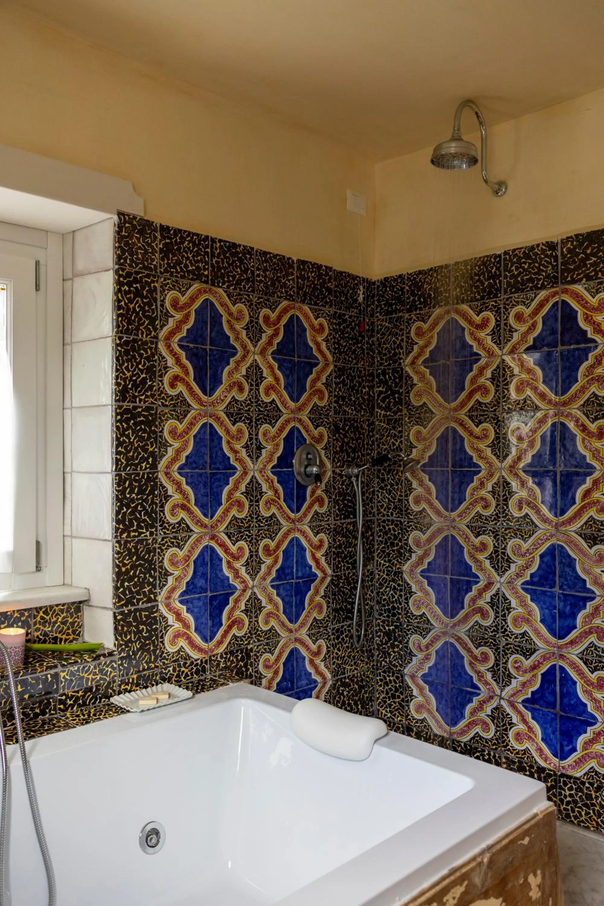 Shower in Villa De Cillis Carafa