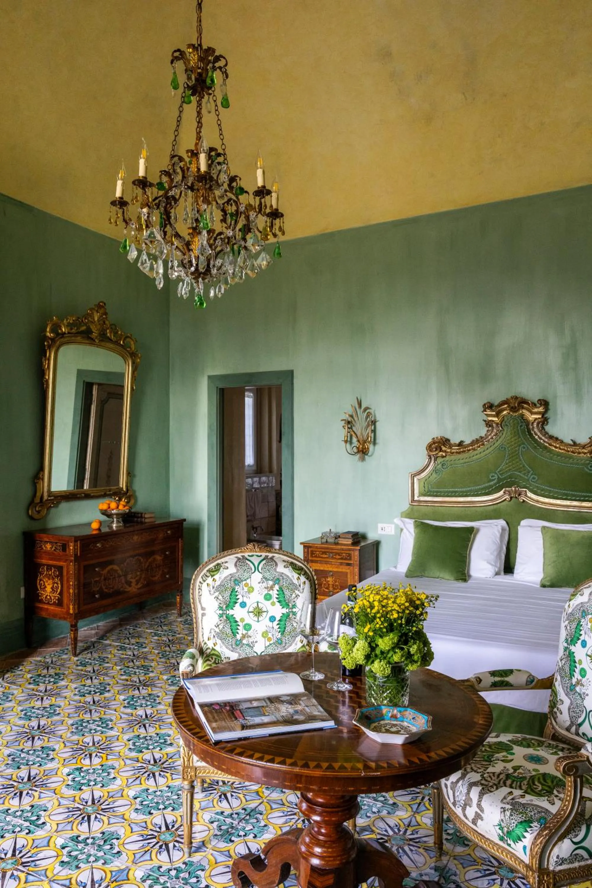 Photo of the whole room in Villa De Cillis Carafa
