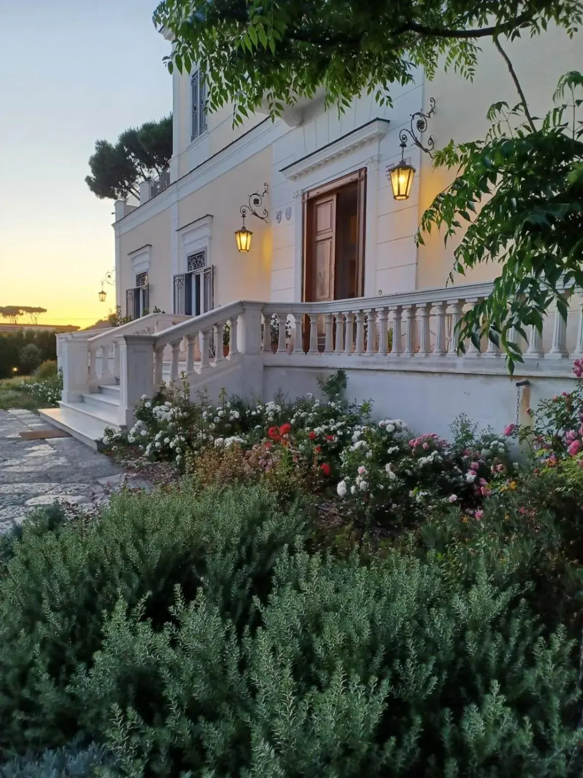 Property building in Villa De Cillis Carafa Property building in Villa De Cillis Carafa