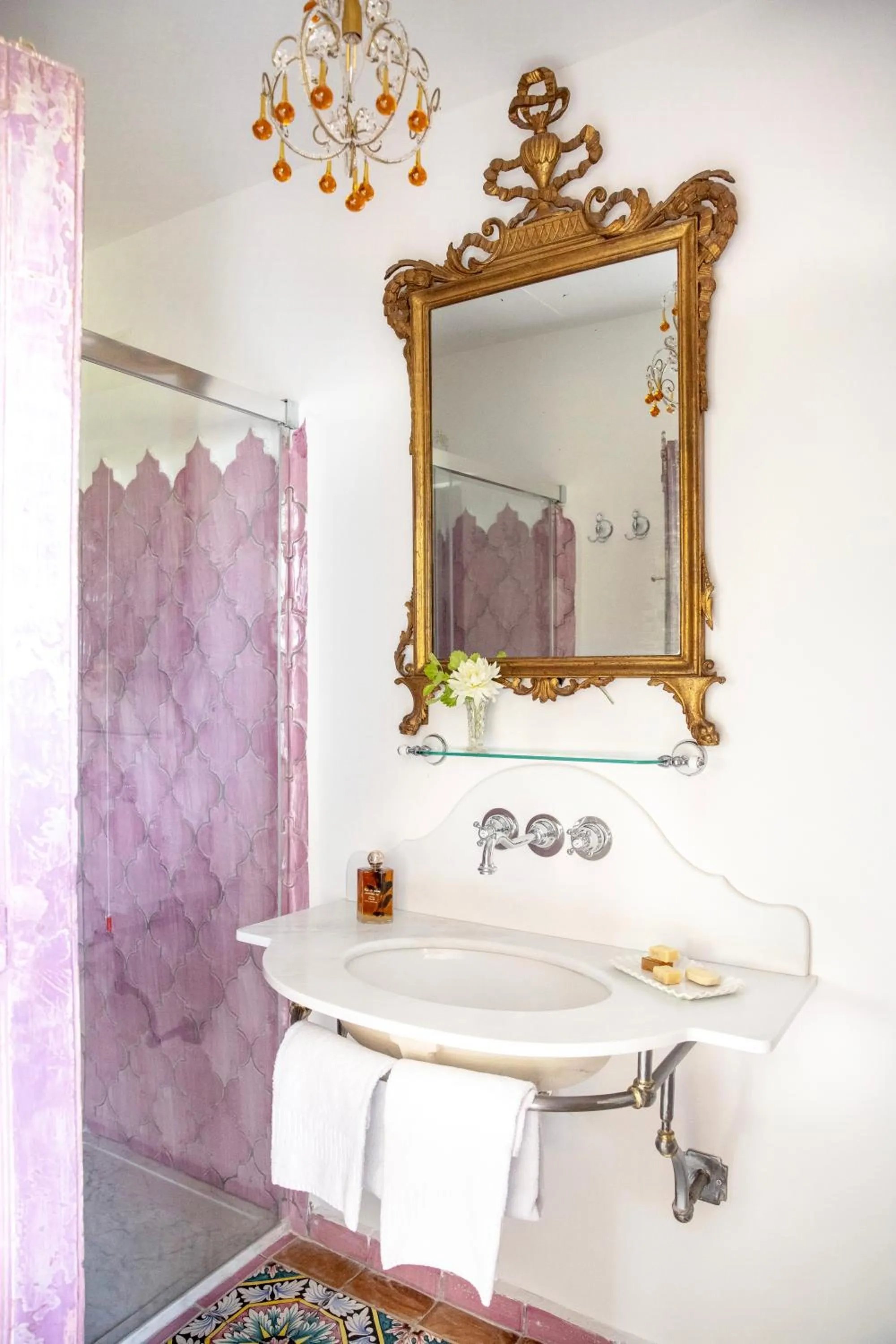 Shower in Villa De Cillis Carafa