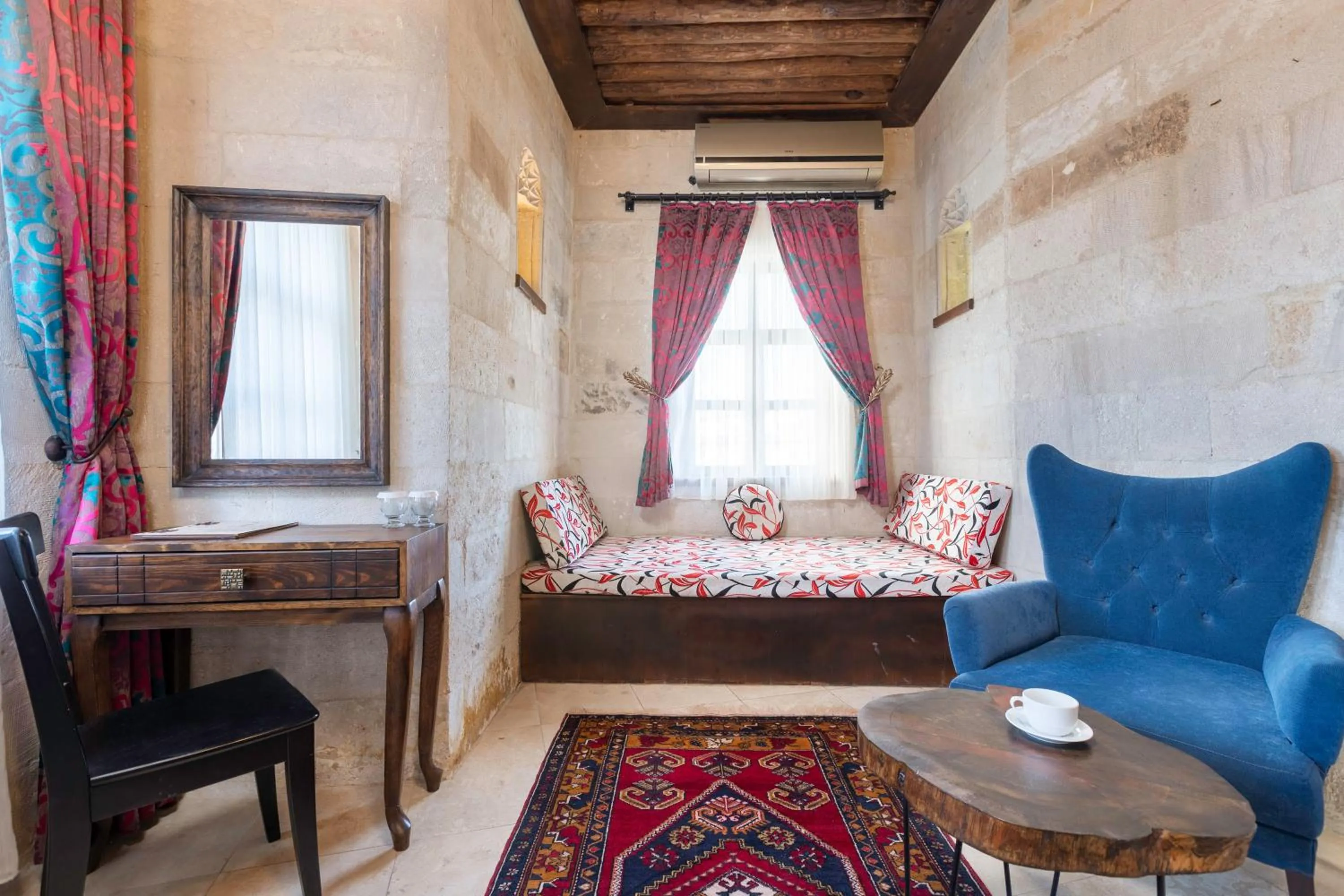 Seating area, Bed in Doors Of Cappadocia Special Cave Hotel