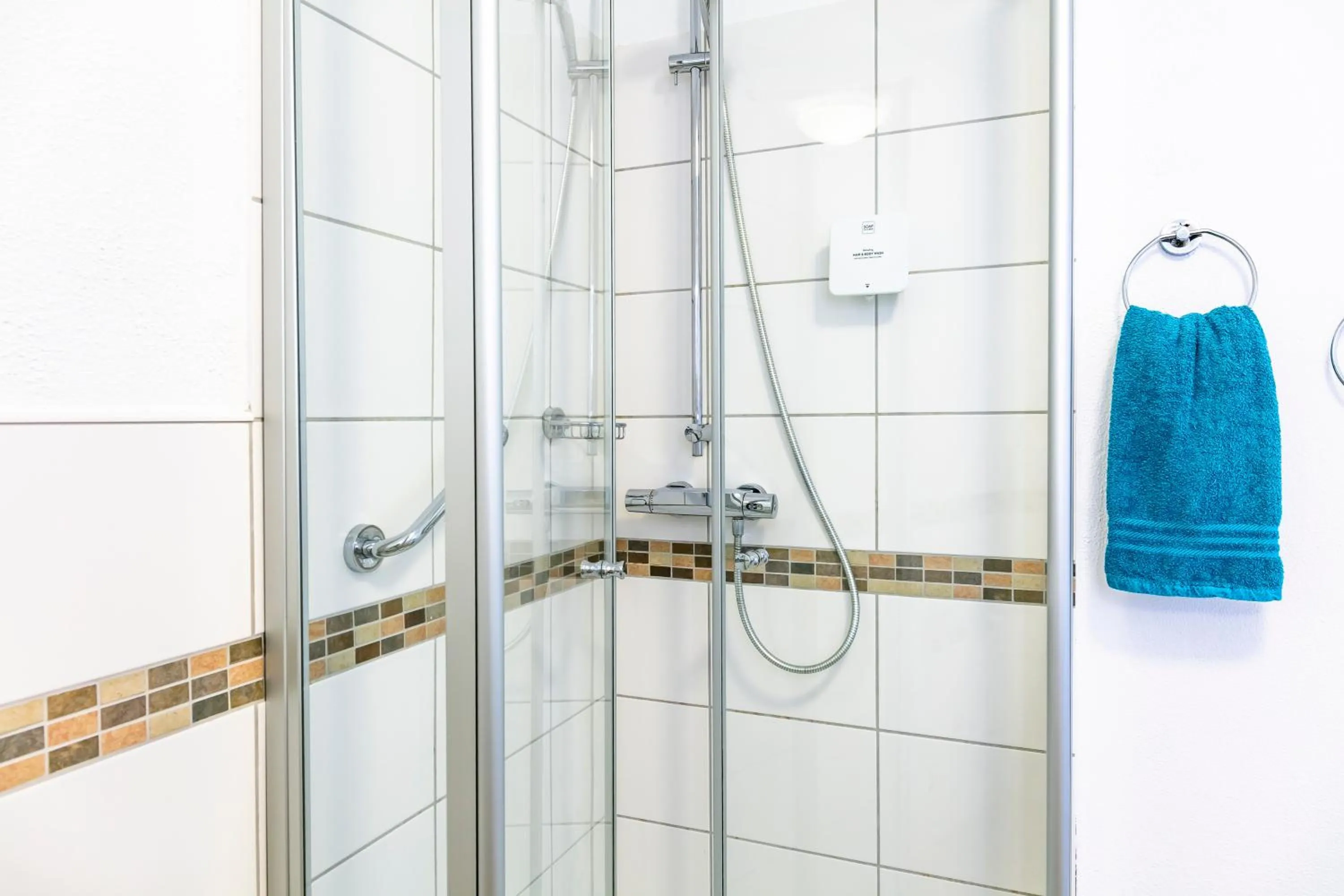 Shower in Hotel Bethanien