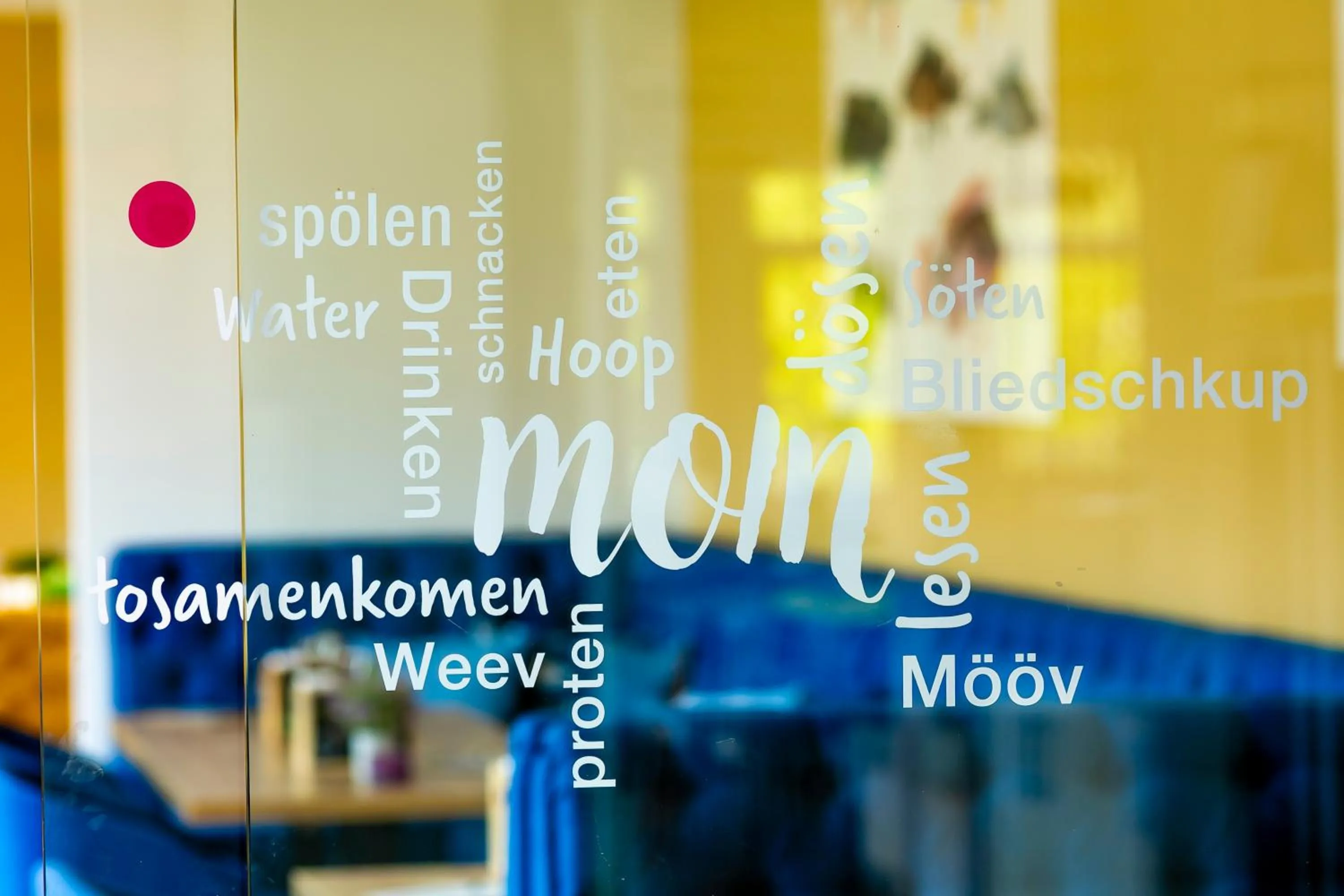 Restaurant/places to eat in Hotel Bethanien