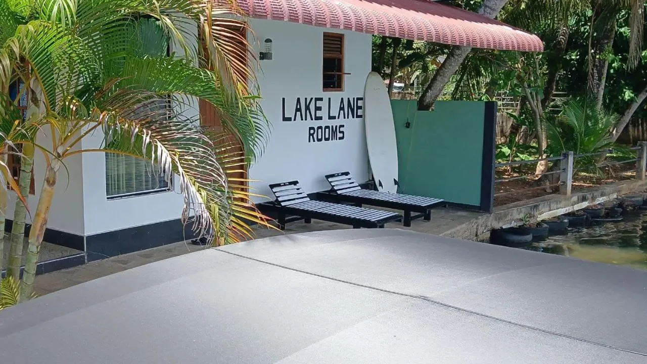 Lake Lane Guest Rest