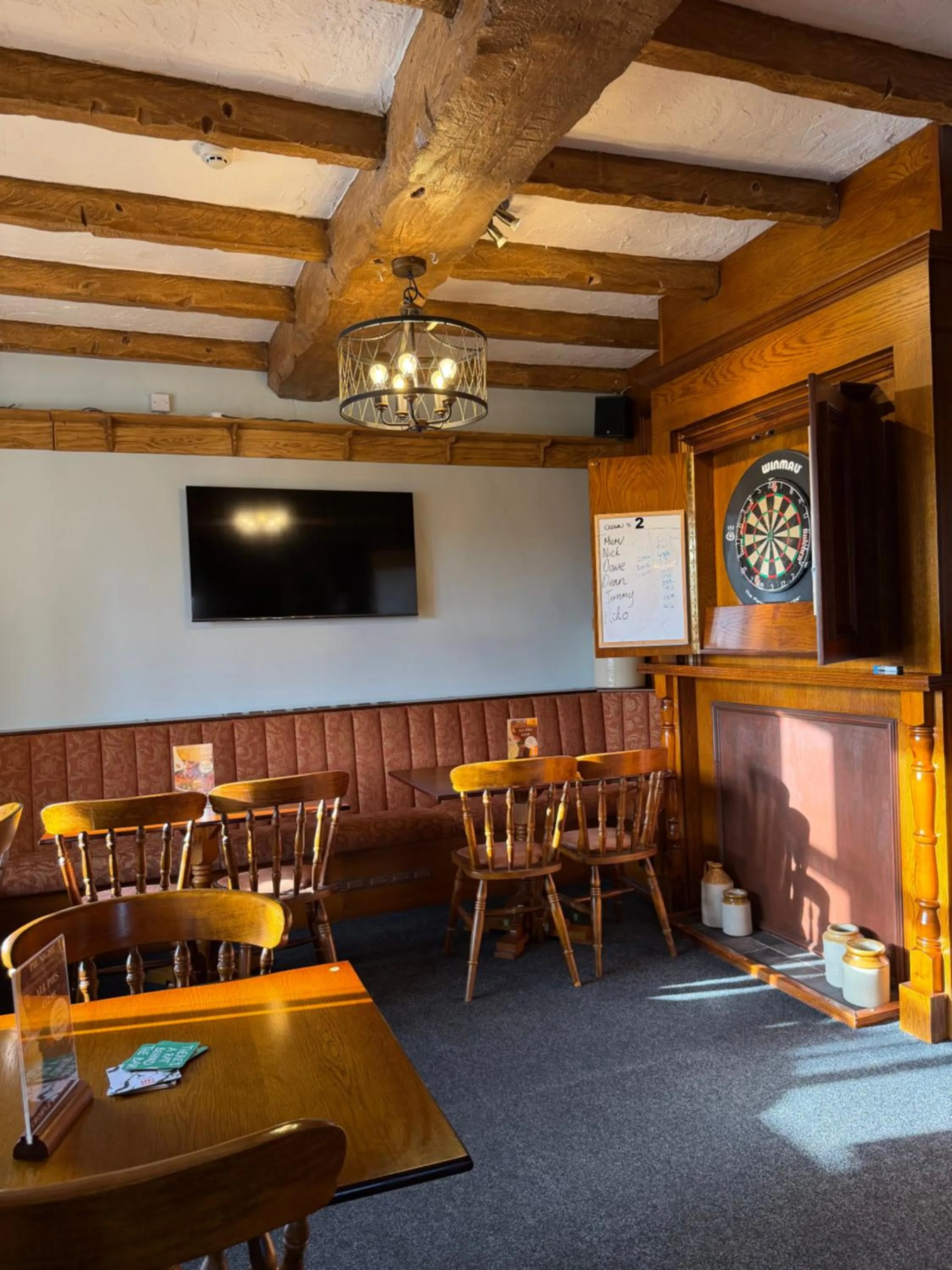 Property building in Crown & Anchor Inn