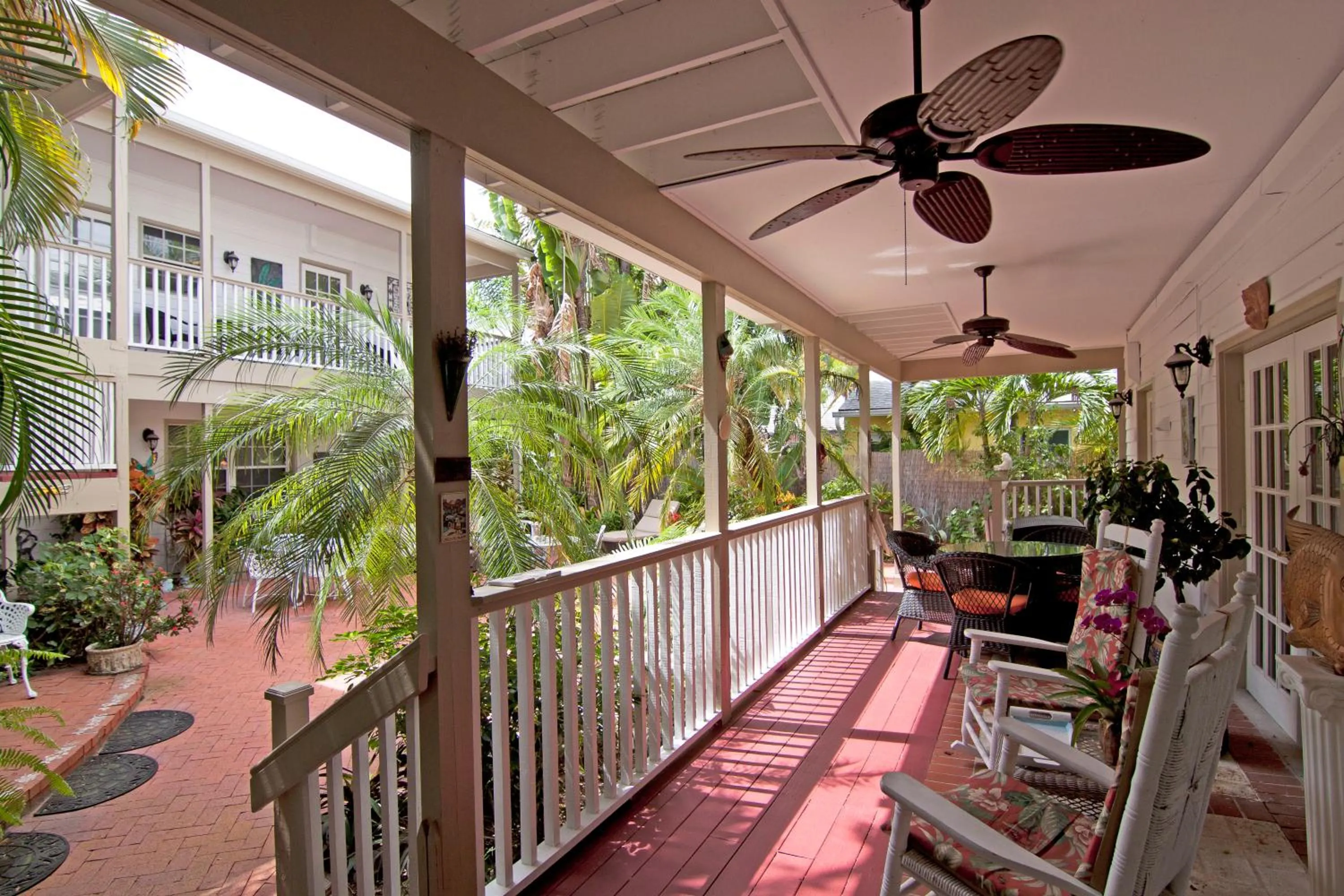 Property building in Sabal Palm House Bed and Breakfast