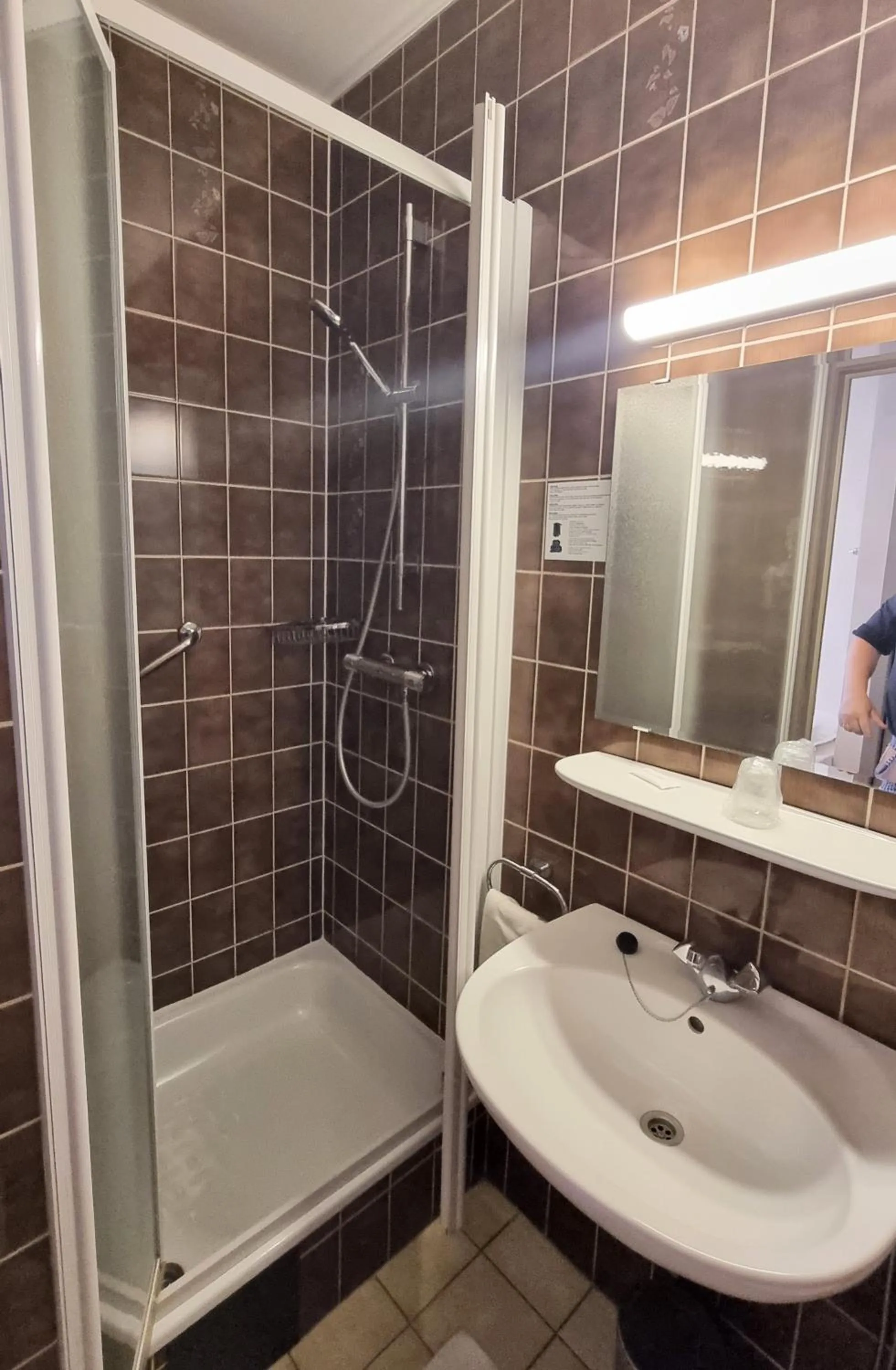 Shower in Hotel De Golf