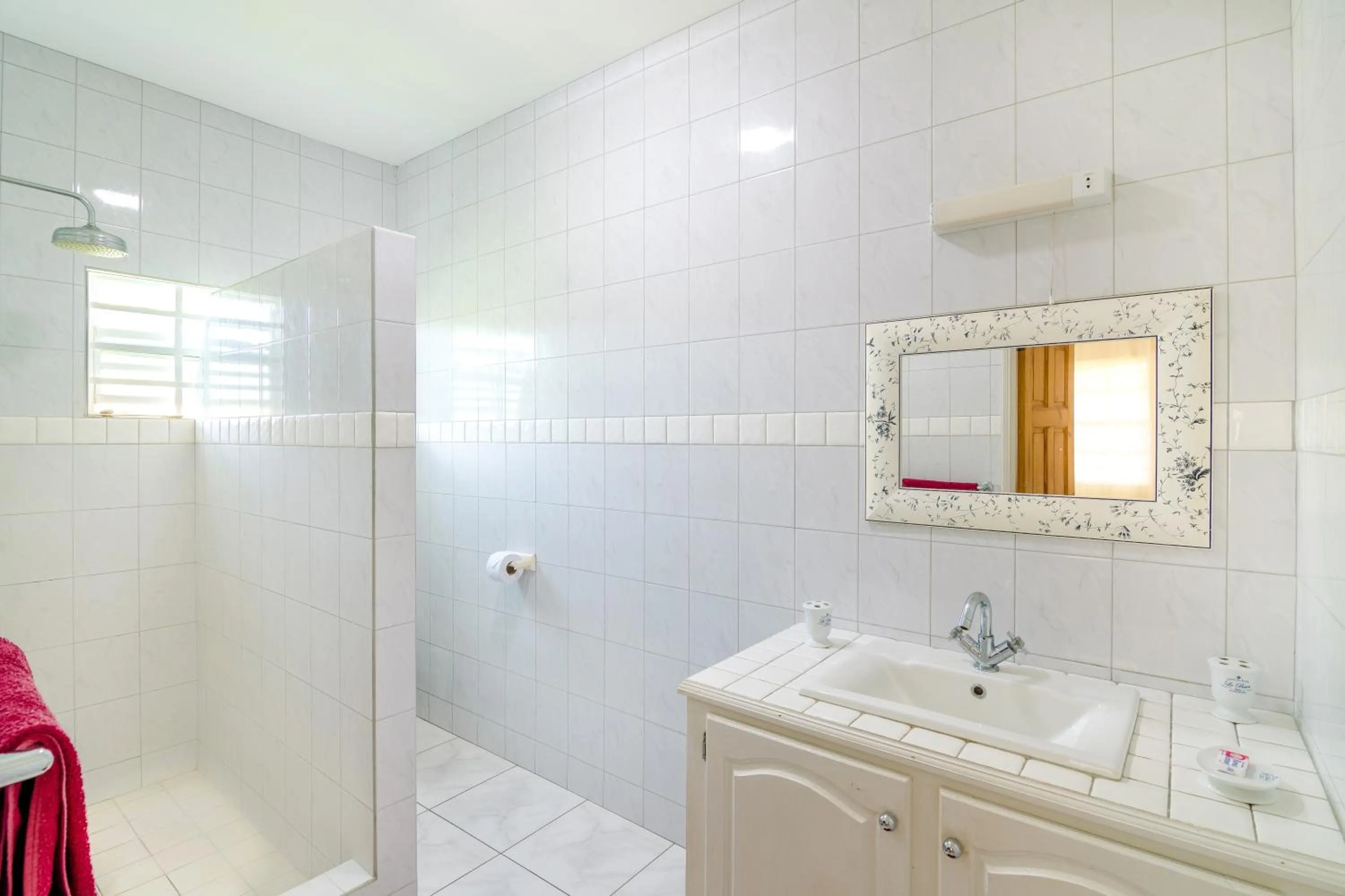 Bathroom in Woburn Villas