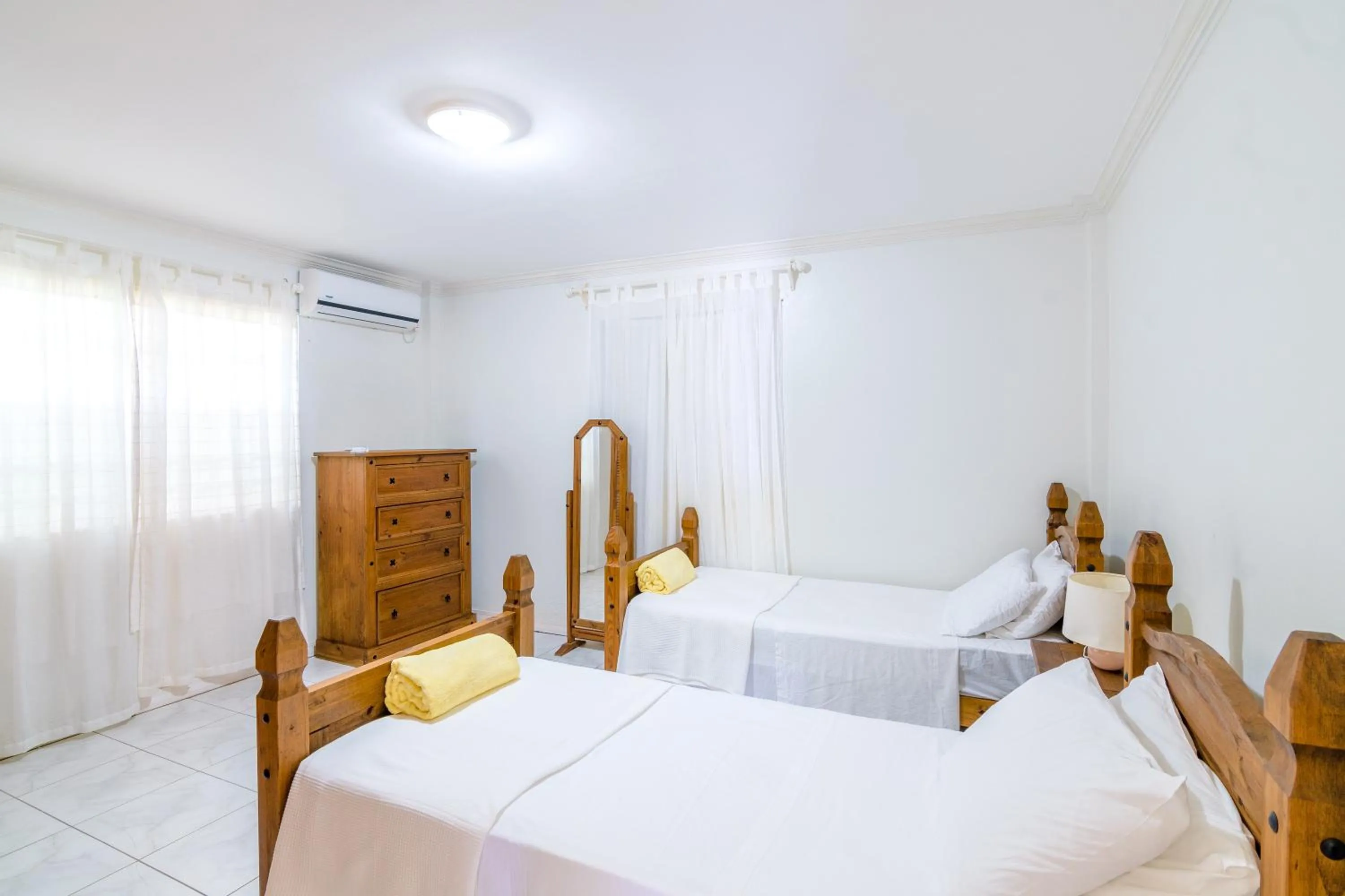 Bed in Woburn Villas