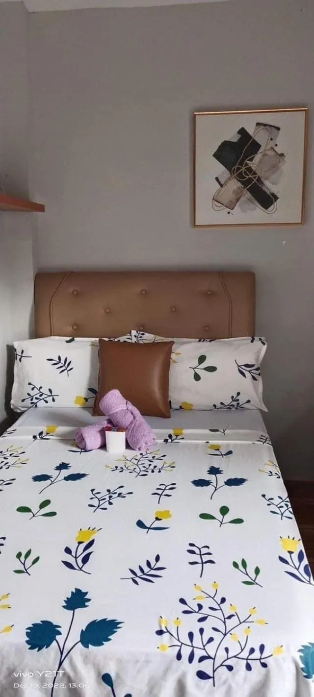 Bed in 25th RESIDENCES- LACSON BACOLOD