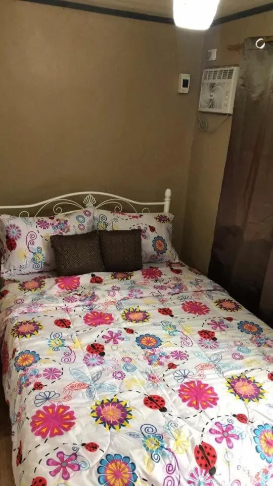 Bed in 25th RESIDENCES- LACSON BACOLOD