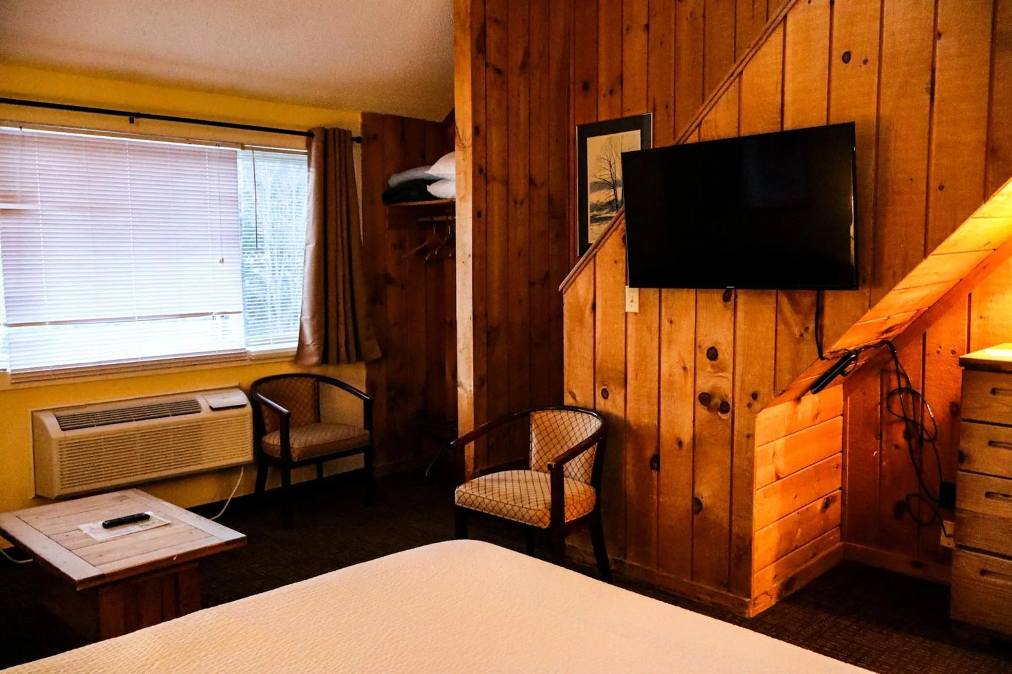 TV and multimedia, Bed in Snowy Owl Inn