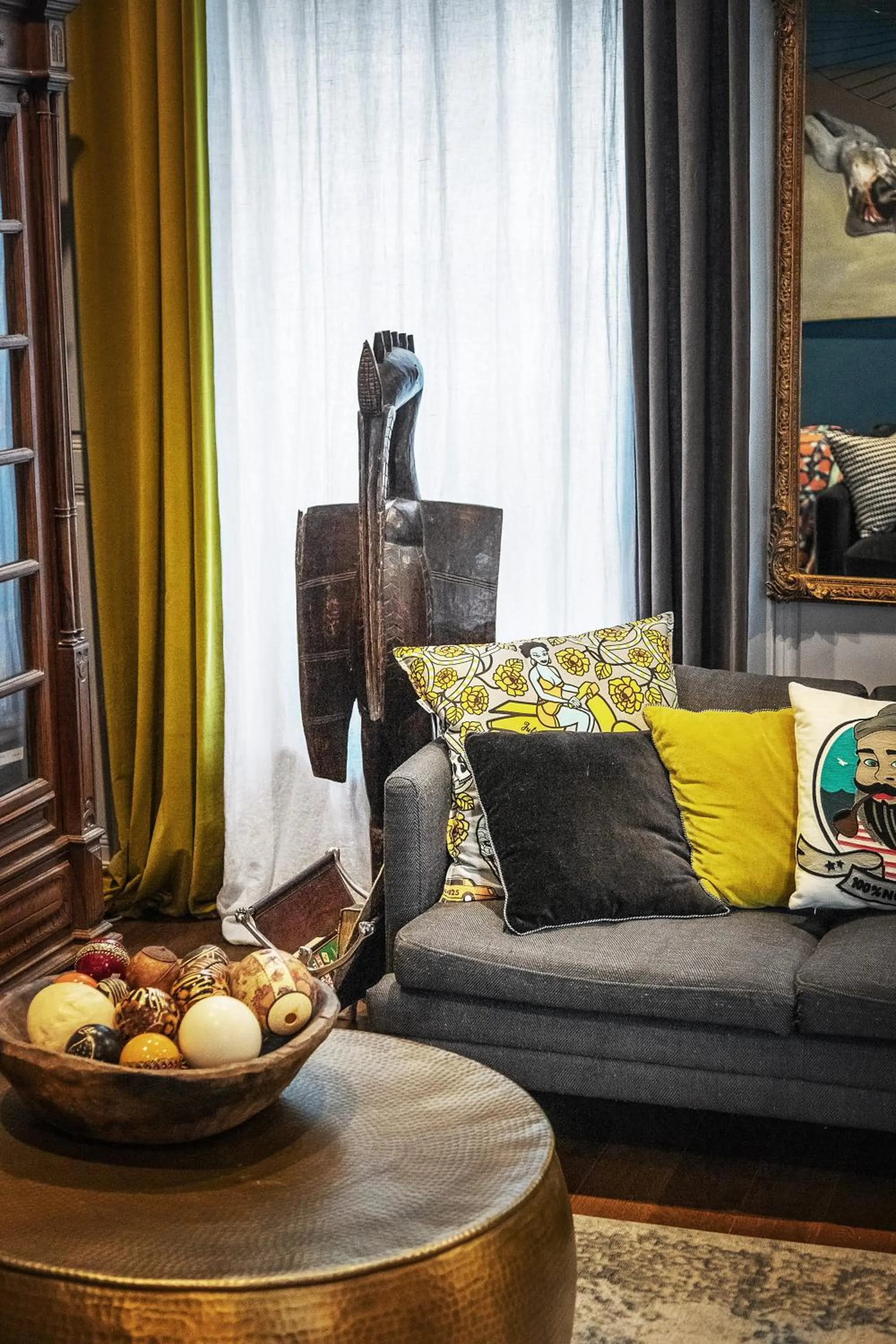 Living room in LA BELLÊME BLEUE