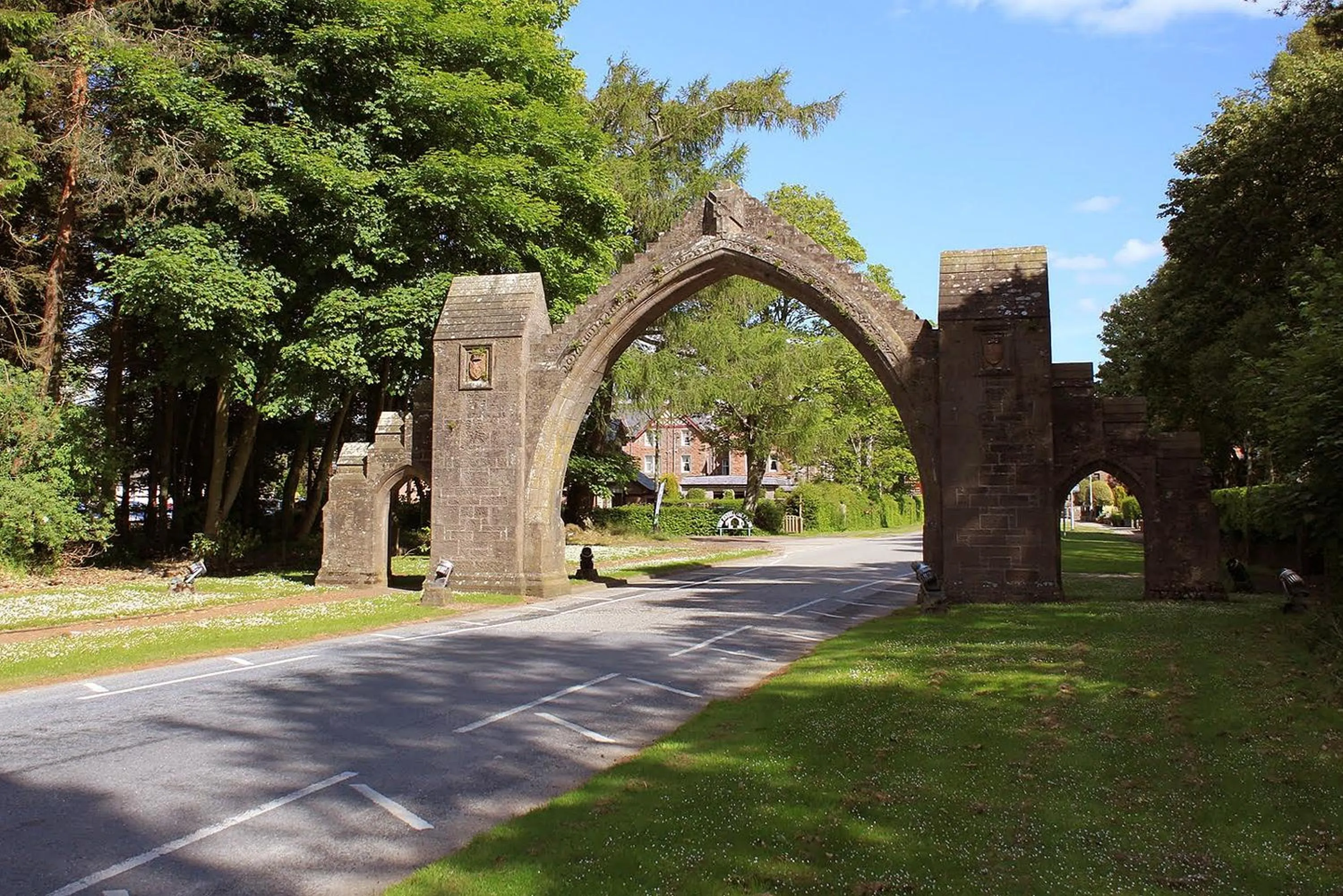 Nearby landmark in Glenesk Hotel