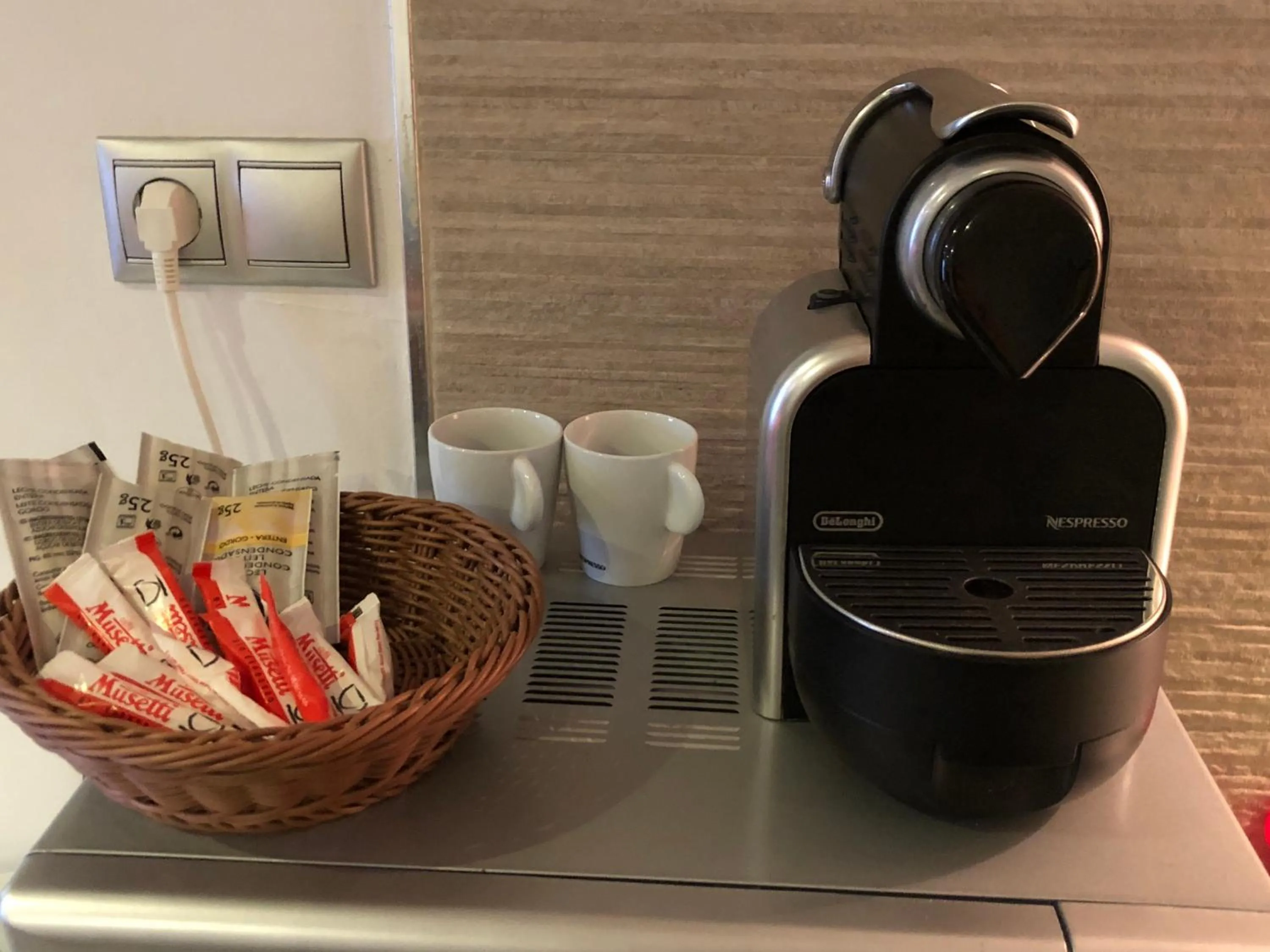 Coffee/tea facilities in Concept Suites