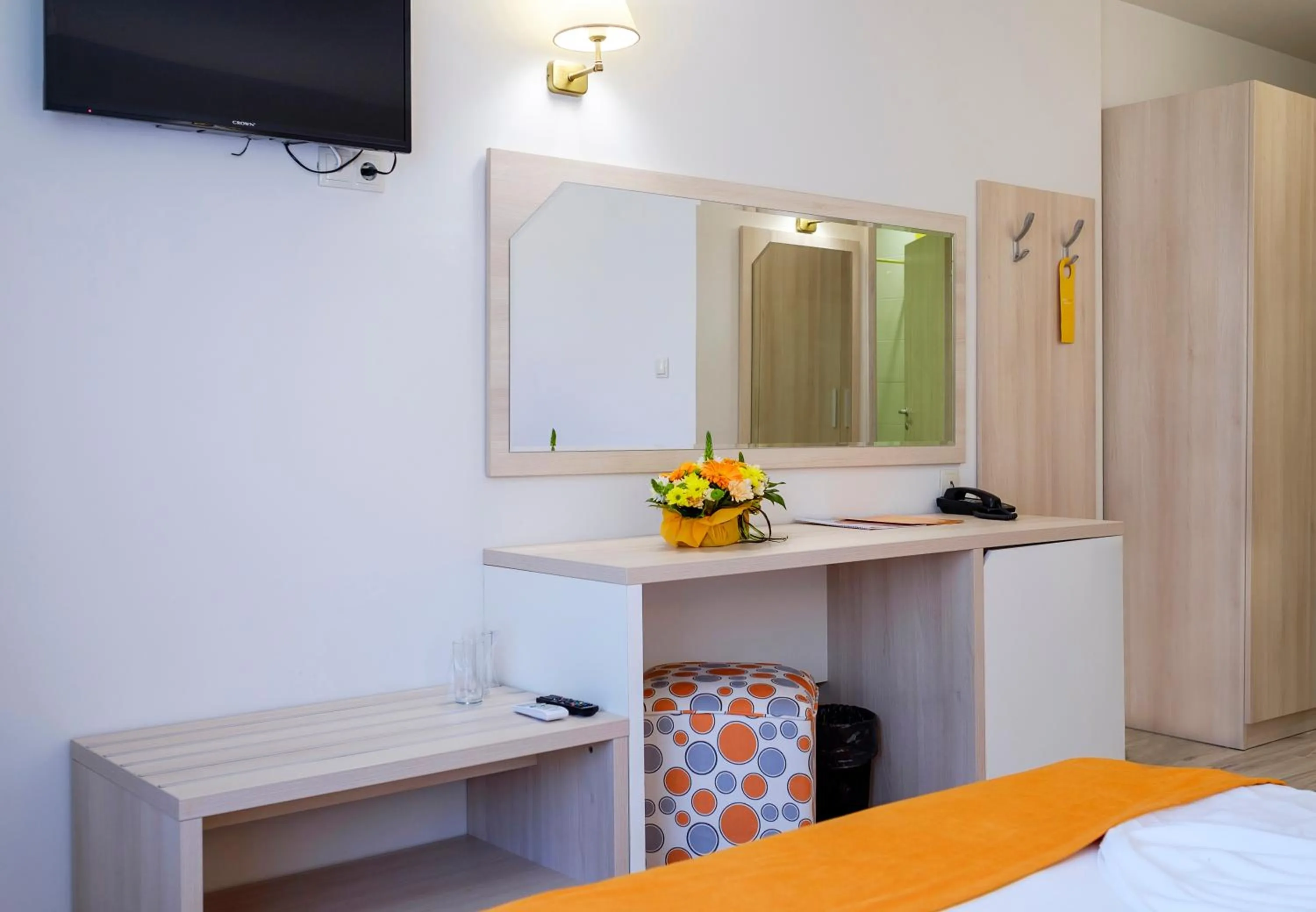 TV and multimedia, Bed in Hotel Garden Nevis - All Inclusive