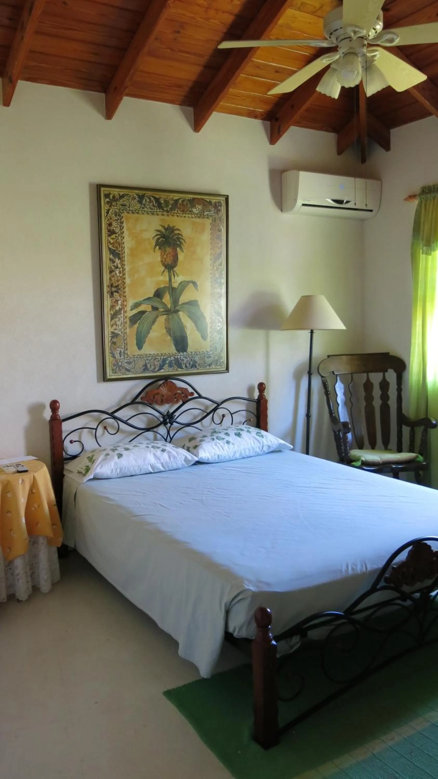 Bedroom, Bed in Gemini House Bed & Breakfast