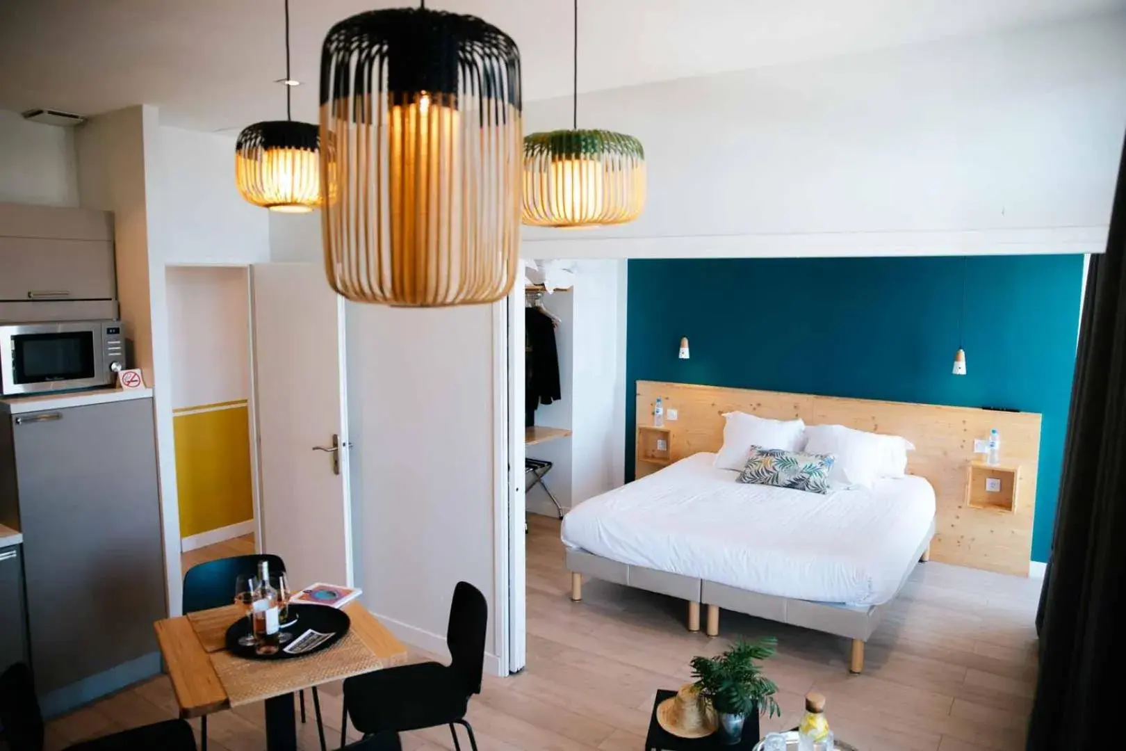 Photo of the whole room, Bed in Hôtel Café Miramar Photo of the whole room, Bed in Hôtel Café Miramar