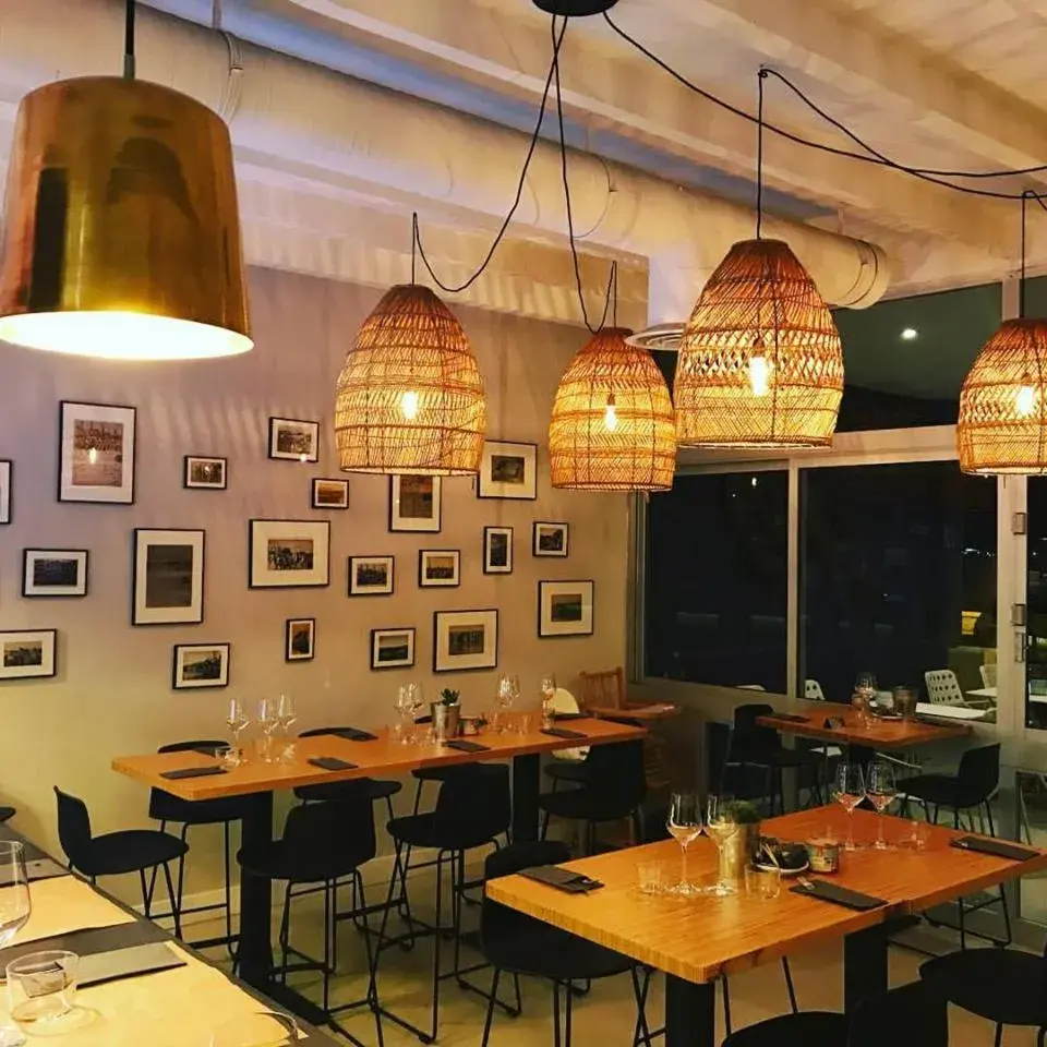 Restaurant/places to eat in Hôtel Café Miramar Restaurant/places to eat in Hôtel Café Miramar