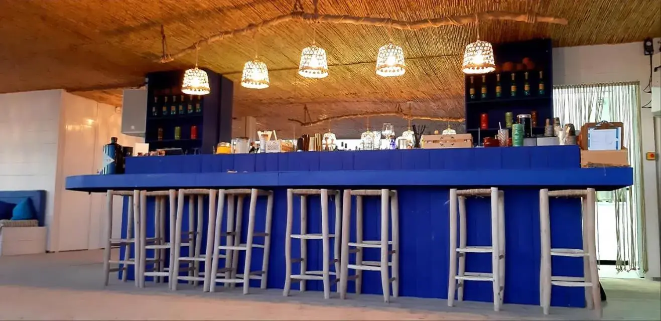 Lounge or bar in Hôtel Café Miramar Lounge or bar in Hôtel Café Miramar