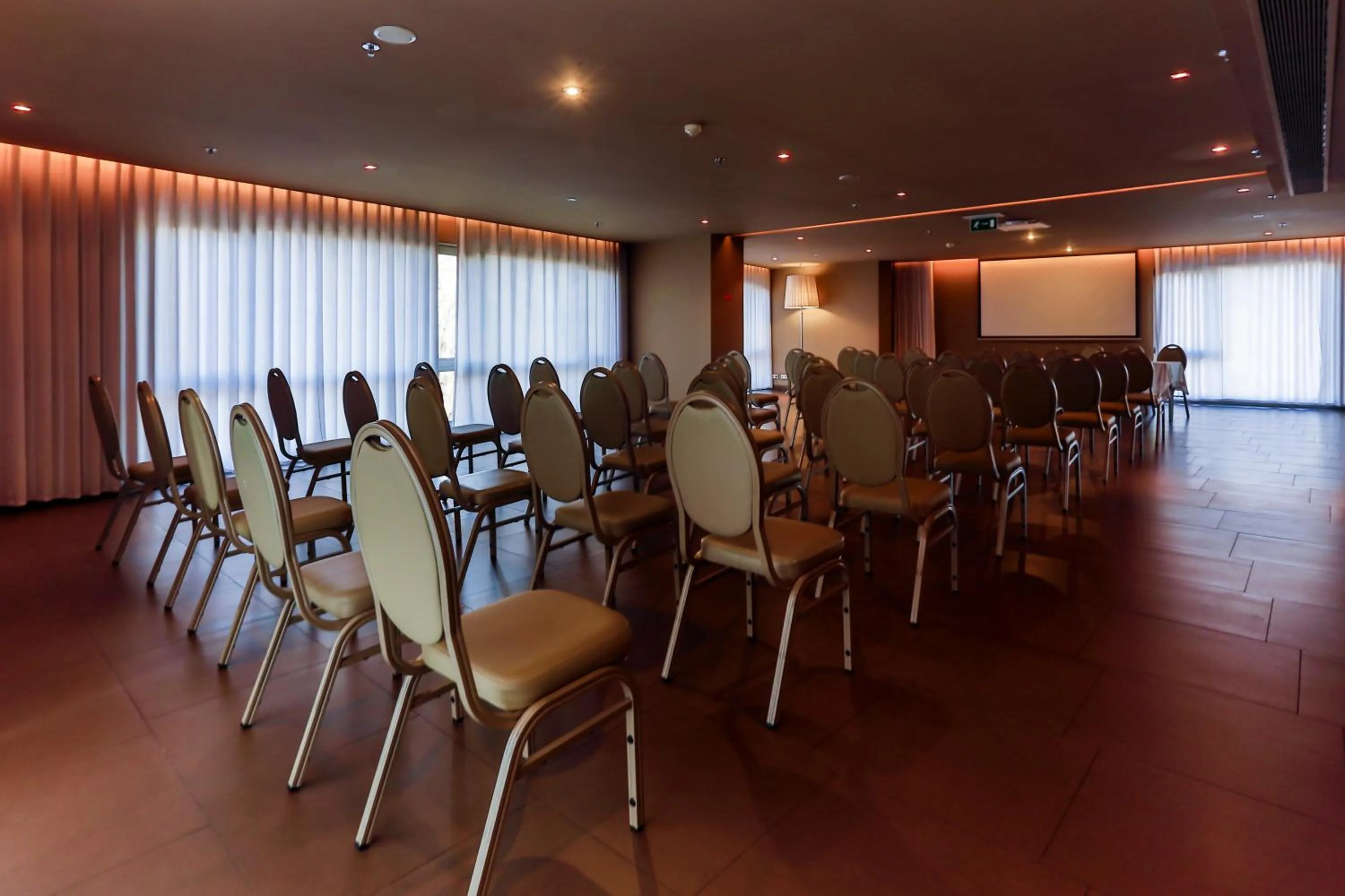 Banquet/Function facilities in Golden Tulip São João da Madeira Hotel