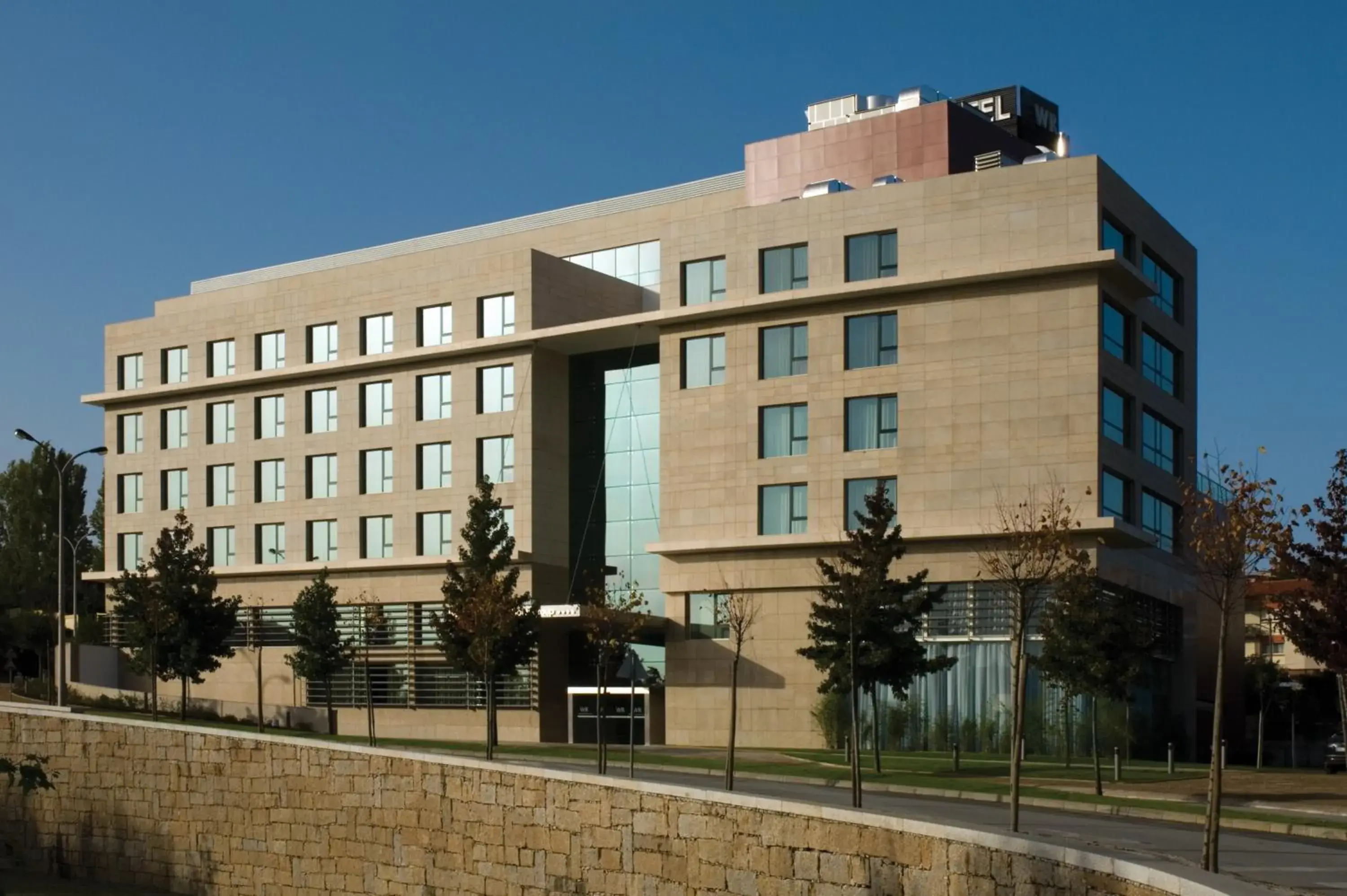 Facade/entrance in Golden Tulip São João da Madeira Hotel Facade/entrance in Golden Tulip São João da Madeira Hotel