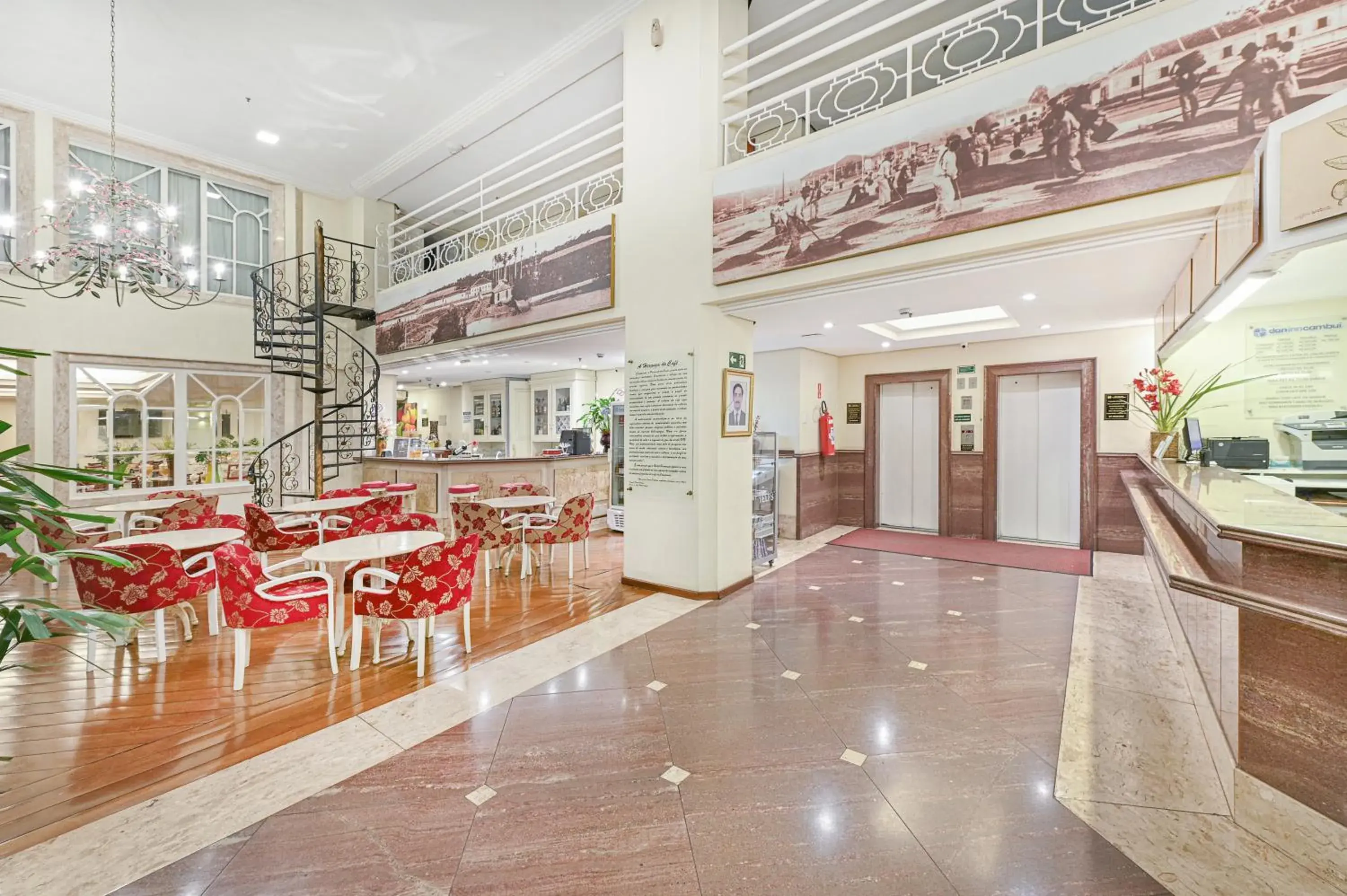 Lobby or reception in Hotel Dan Inn Campinas Cambuí - Um Hotel Clássico em Campinas By Nacional Inn Lobby or reception in Hotel Dan Inn Campinas Cambuí - Um Hotel Clássico em Campinas By Nacional Inn