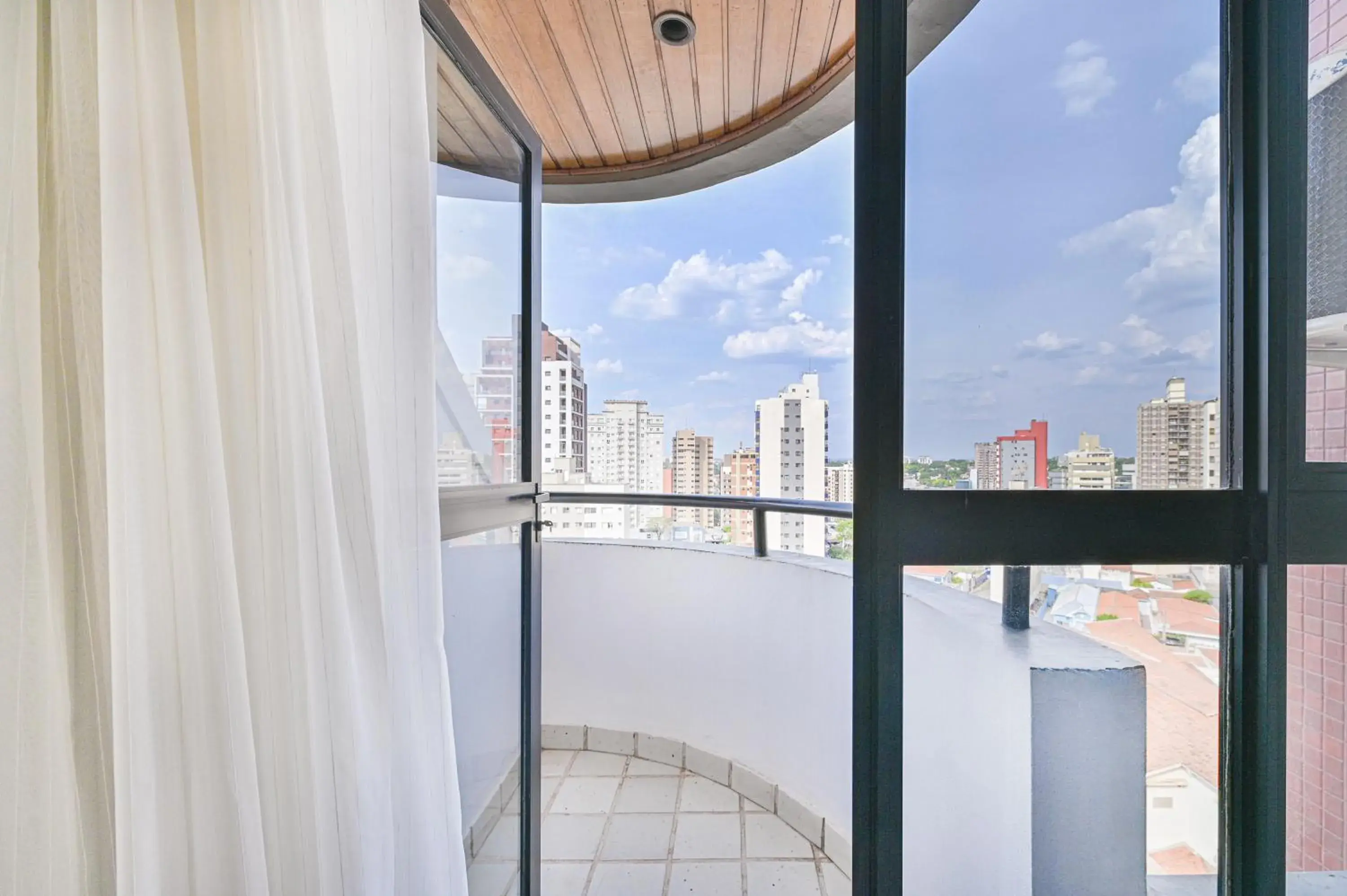 City view in Hotel Dan Inn Campinas Cambuí - Um Hotel Clássico em Campinas By Nacional Inn City view in Hotel Dan Inn Campinas Cambuí - Um Hotel Clássico em Campinas By Nacional Inn