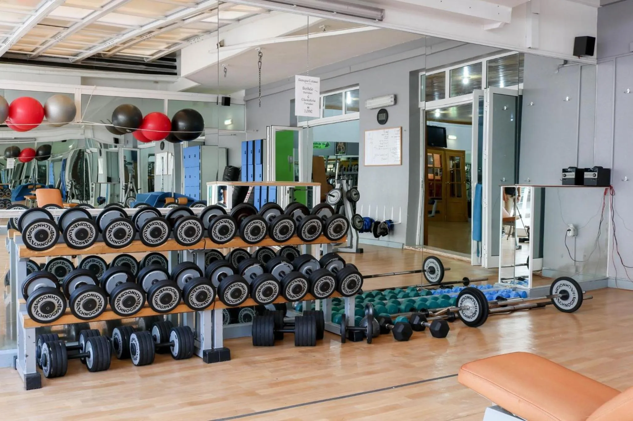 Fitness centre/facilities in Aparthotel Calema Avenida Jardim