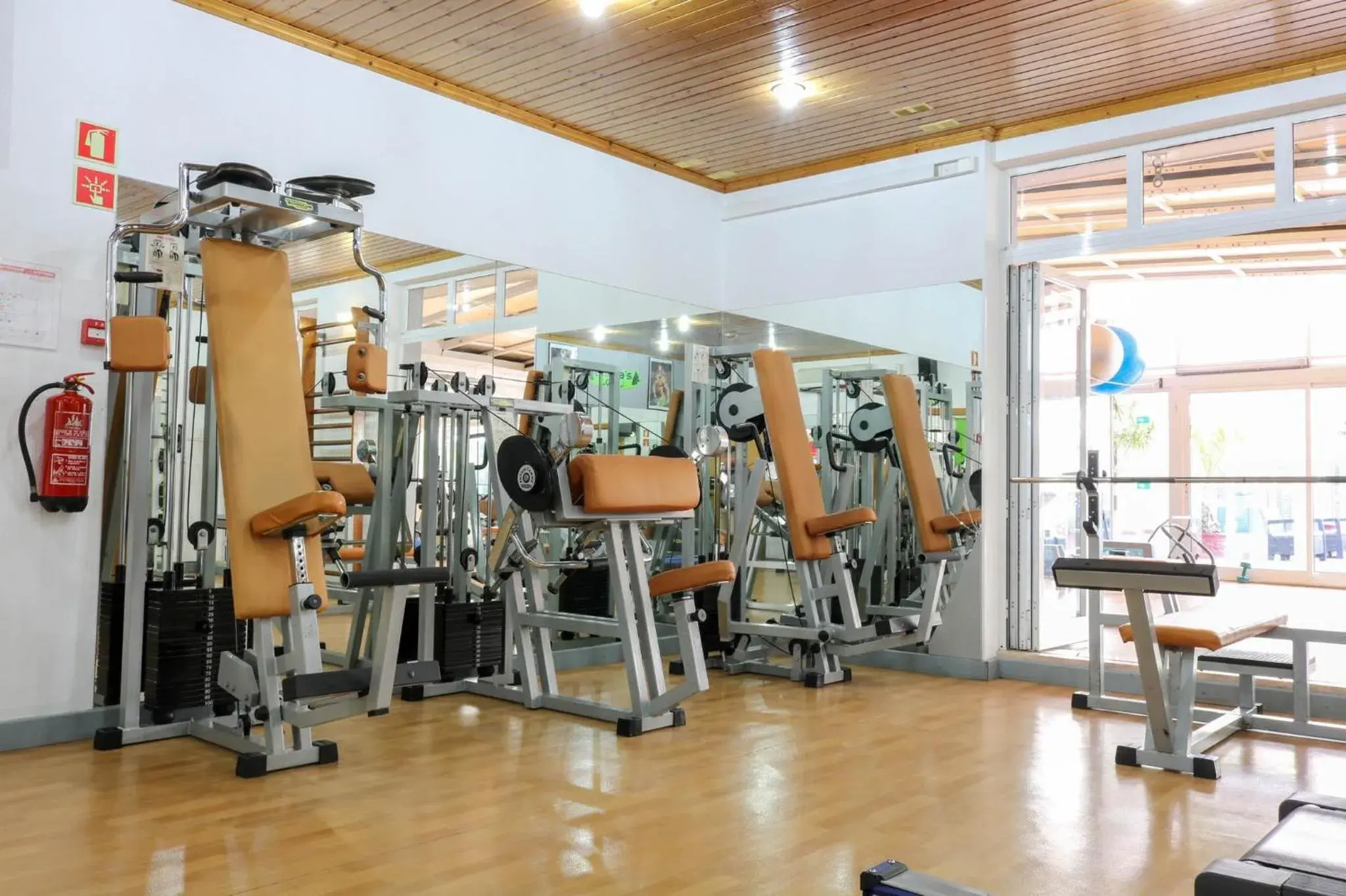Fitness centre/facilities in Aparthotel Calema Avenida Jardim Fitness centre/facilities in Aparthotel Calema Avenida Jardim