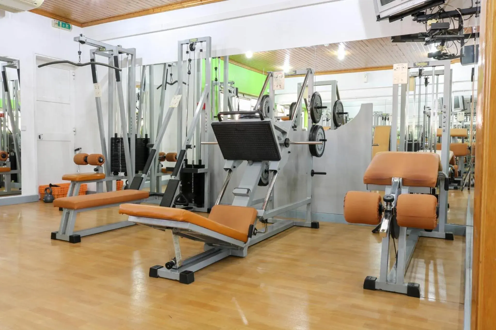 Fitness centre/facilities in Aparthotel Calema Avenida Jardim Fitness centre/facilities in Aparthotel Calema Avenida Jardim