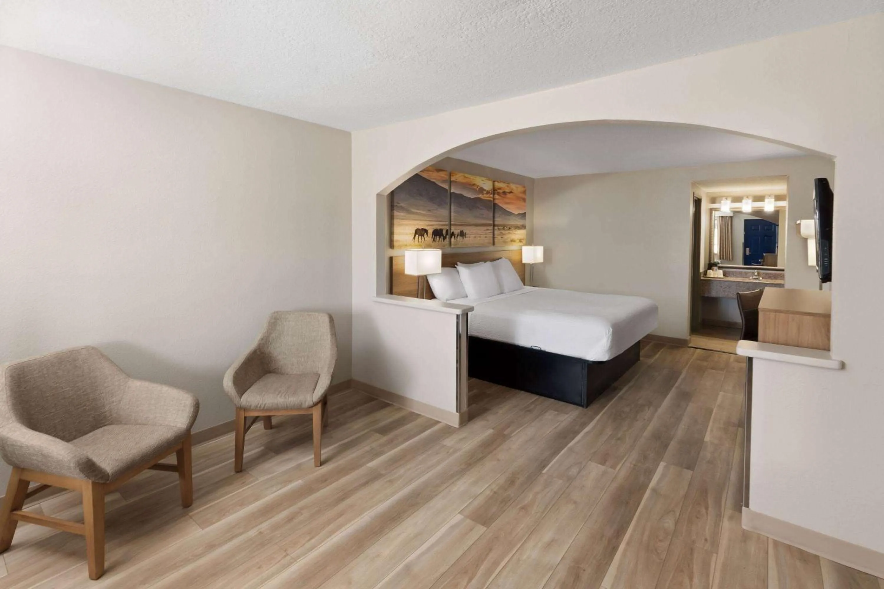 Photo of the whole room, Bed in Days Inn by Wyndham Oklahoma City