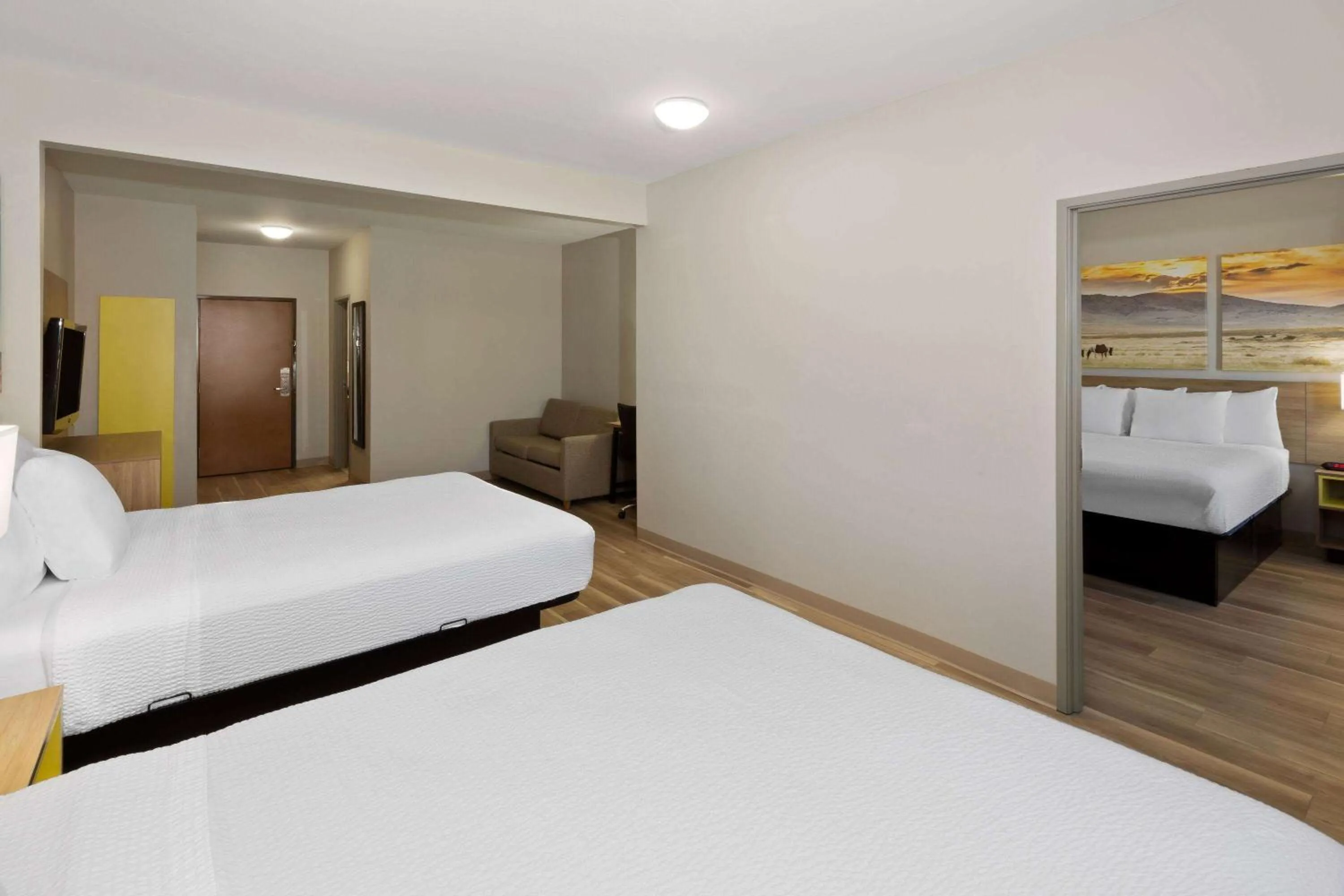 Photo of the whole room, Bed in Days Inn by Wyndham Oklahoma City