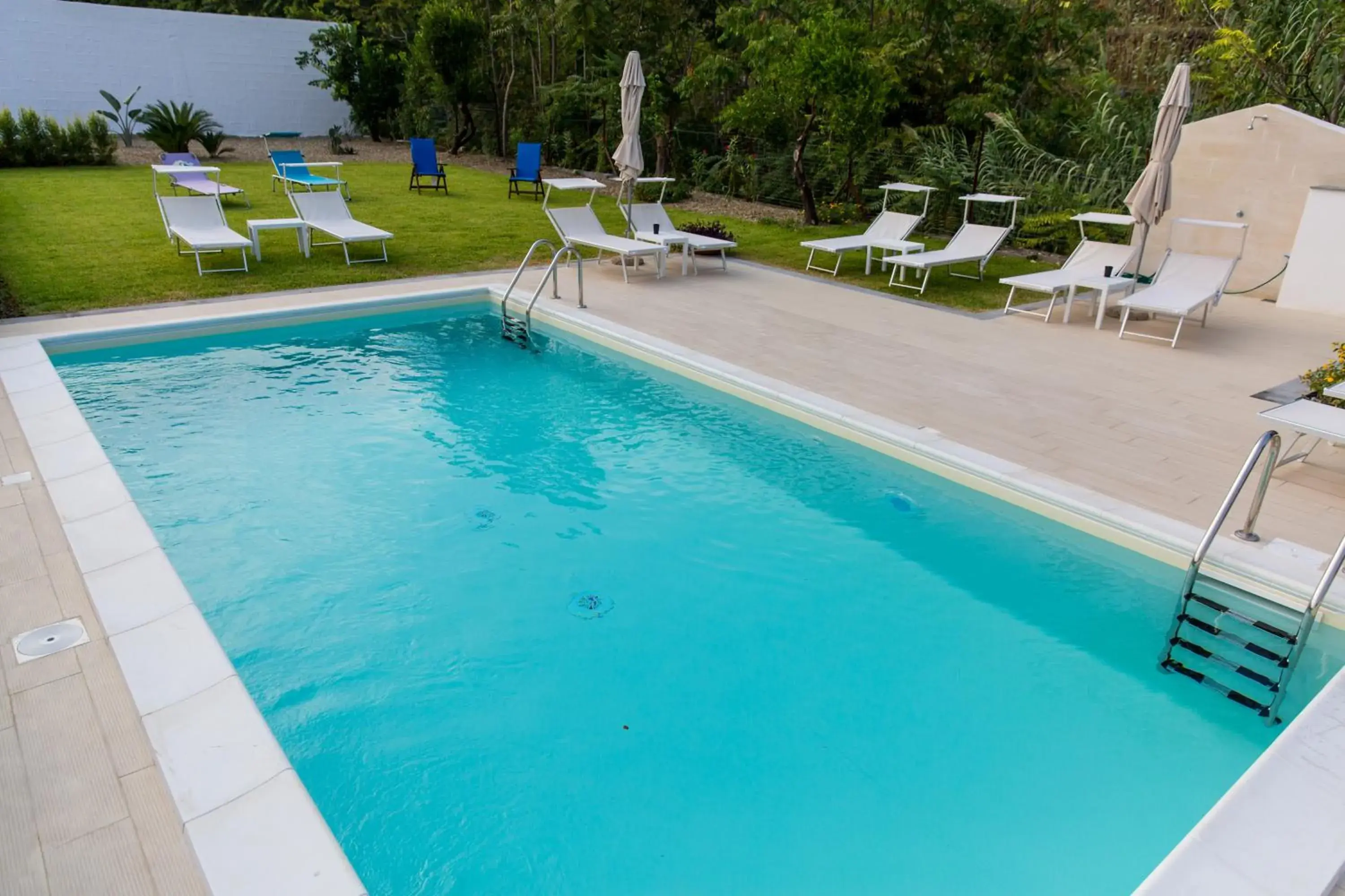 Pool view in Veda elegant rooms Pool view in Veda elegant rooms