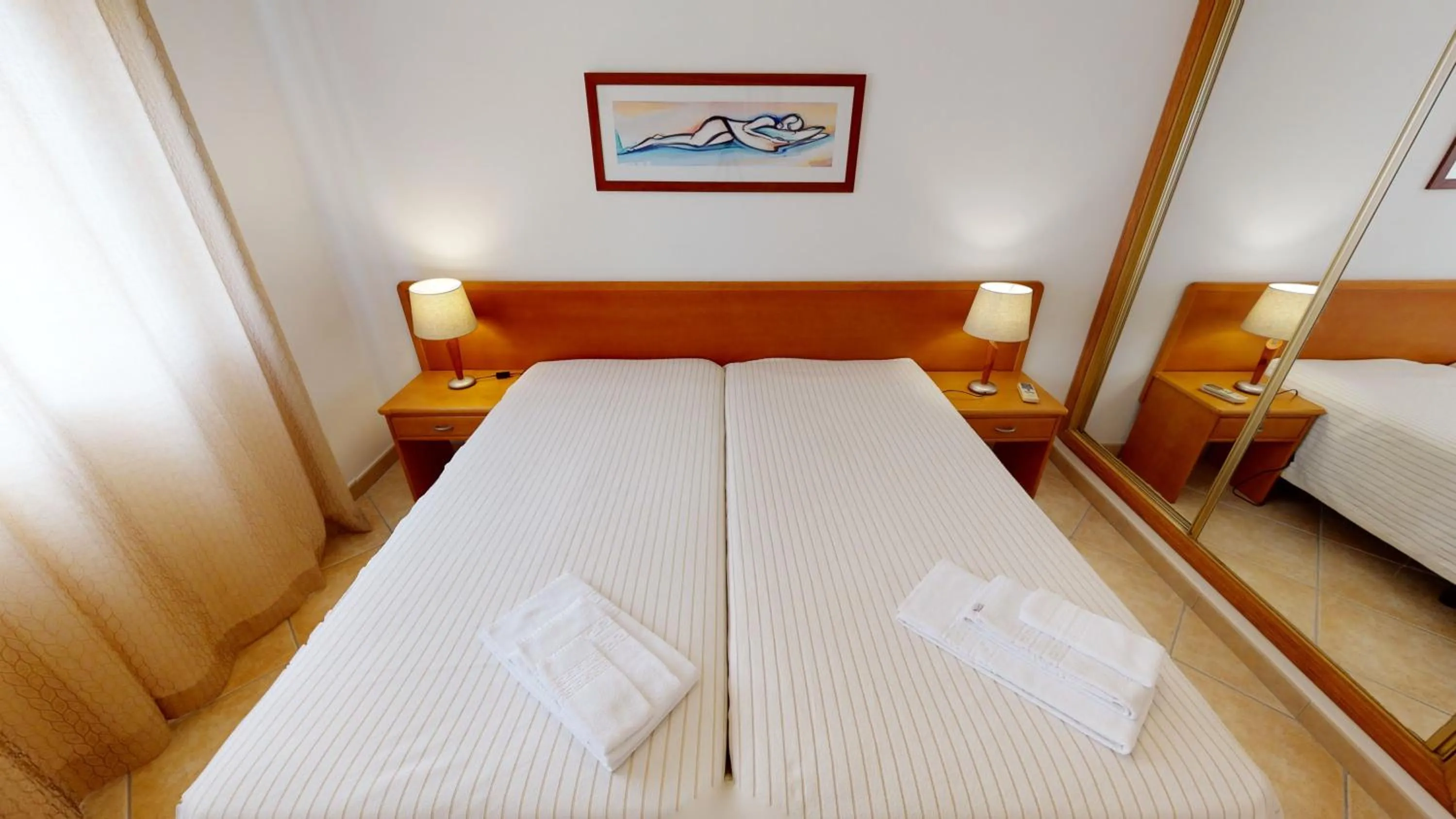Bedroom, Bed in Praia da Lota Beachfront Resort - Hotel & Apartments